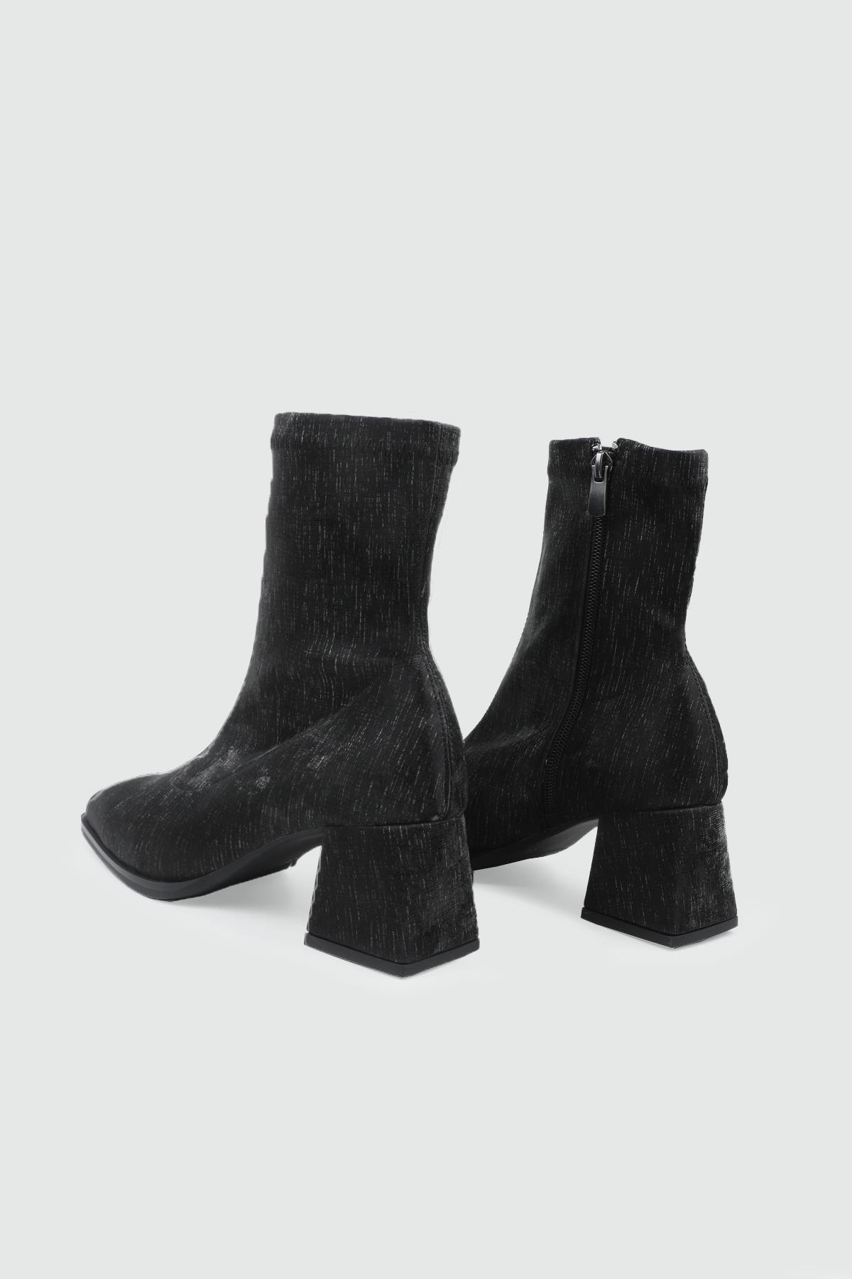 Kare Burun Yüksek Topuklu Siyah Kot Fermuarlı Günlük Kadın Bot MY BELLA LPA-101 Kadın Günlük Conford Bot MyBella MY BELLA LPA-101 Kadın 25K