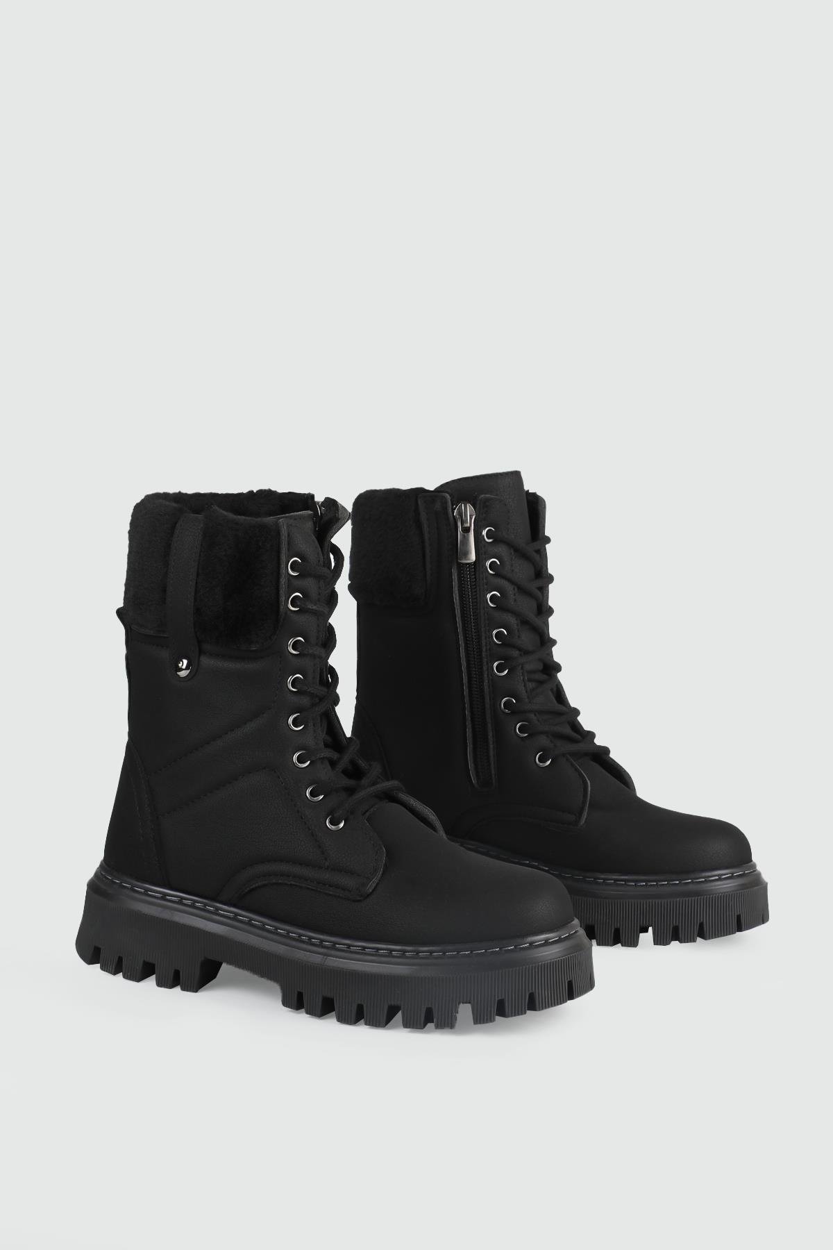 Kaymaz Taban Bağcıklı Fermuarlı Siyah Zümrüt Çocuk Bot WNT012 Çocuk bot & Çizme Wanetti Wanetti 012 FLT 24K