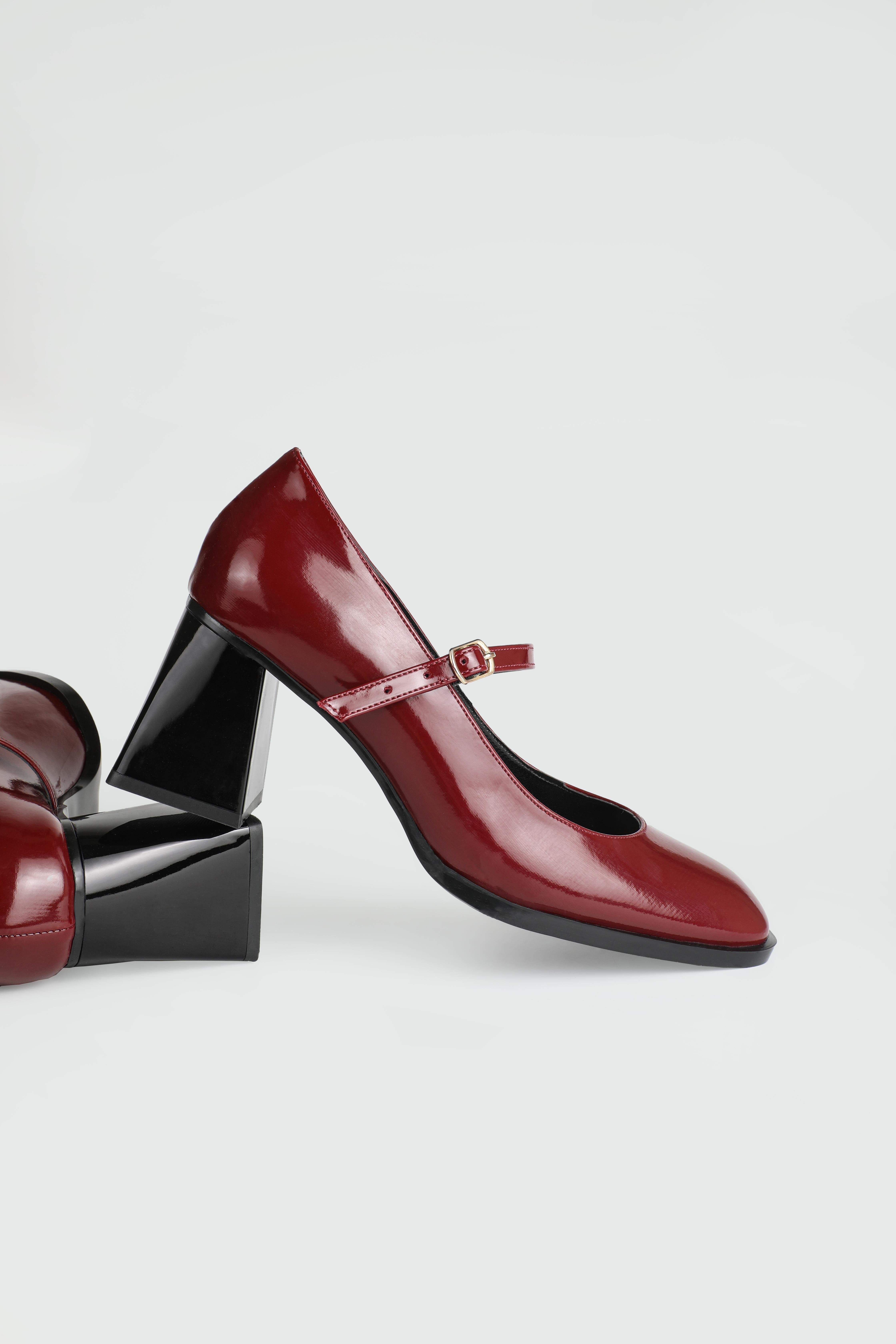 Küt Burunlu Bordo Rugan Kadın Topuklu Ayakkabı MD-2025 Kadın Yüksek Topuklu Carla Bella My Bella MD-2025 Kadın 25Y