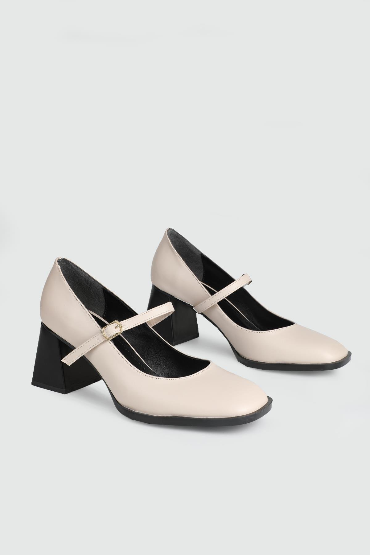 Küt Burunlu Krem Kadın Topuklu Ayakkabı MD-2025 Kadın Yüksek Topuklu Carla Bella My Bella MD-2025 Kadın 25Y