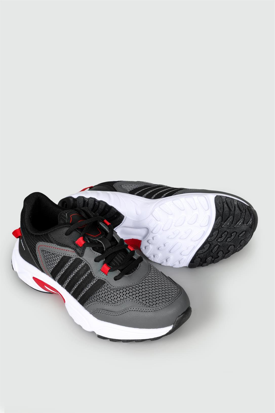 Nefes Alır Bağcıklı Gri Siyah Erkek Spor Ayakkabı 231-1005 Erkek Günlük Spor Ayakkabı M.P M.P 231-1005 MER SPOR 23Y