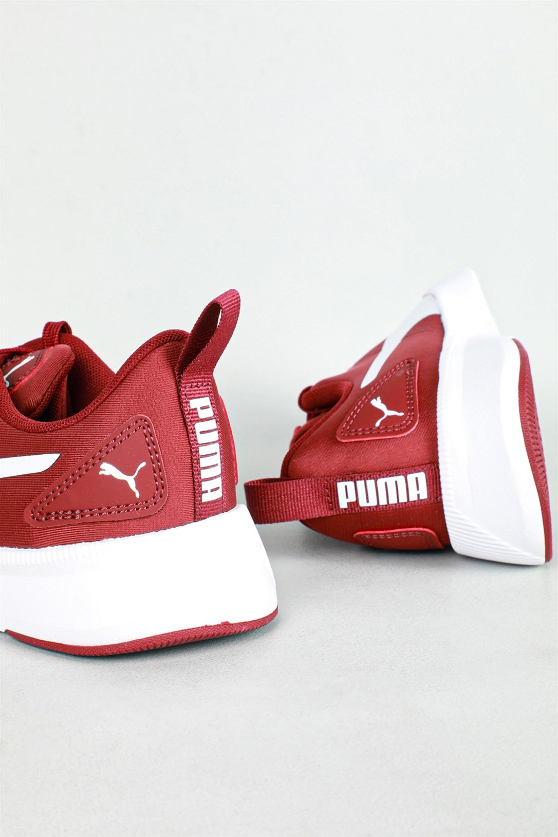 Nefes Alır Rahat Bordo Beyaz Unisex Spor Ayakkabı 195343-08 Unisex Koşu / Yürüyüş Puma PUMA 195343-08 FLYER UNİSEX