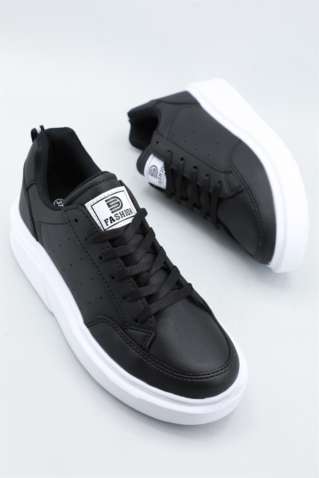Nefes Alır Rahat Siyah Beyaz Kadın Spor Ayakkabı 148 Kadın Günlük Spor Ayakkabı Dark Step DARKSTEP 148 ZEN Anorak Spor