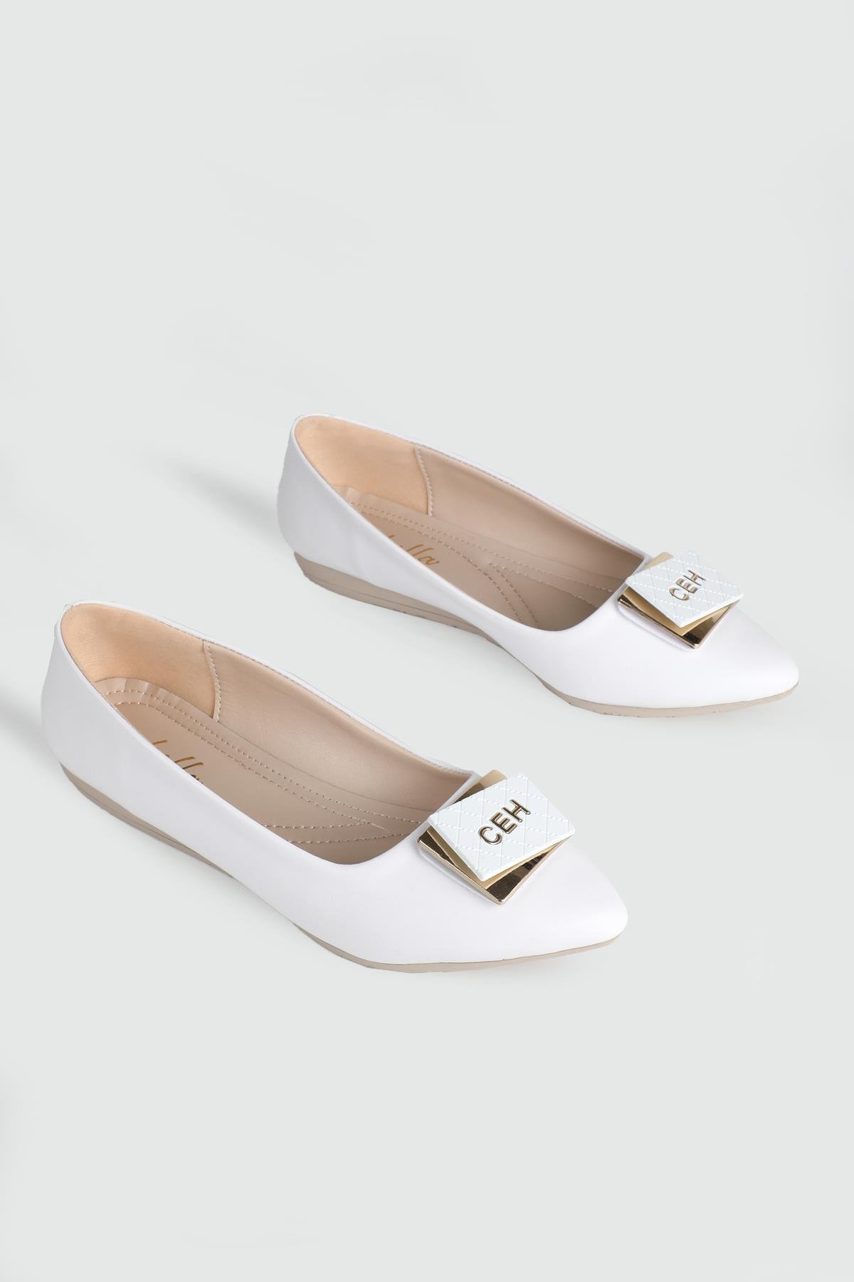 Önden Tokalı Günlük Beyaz Kadın Babet ŞM-1052 Kadın Babet Carla Bella My Bella 25Y ŞM-1052 Tokalı