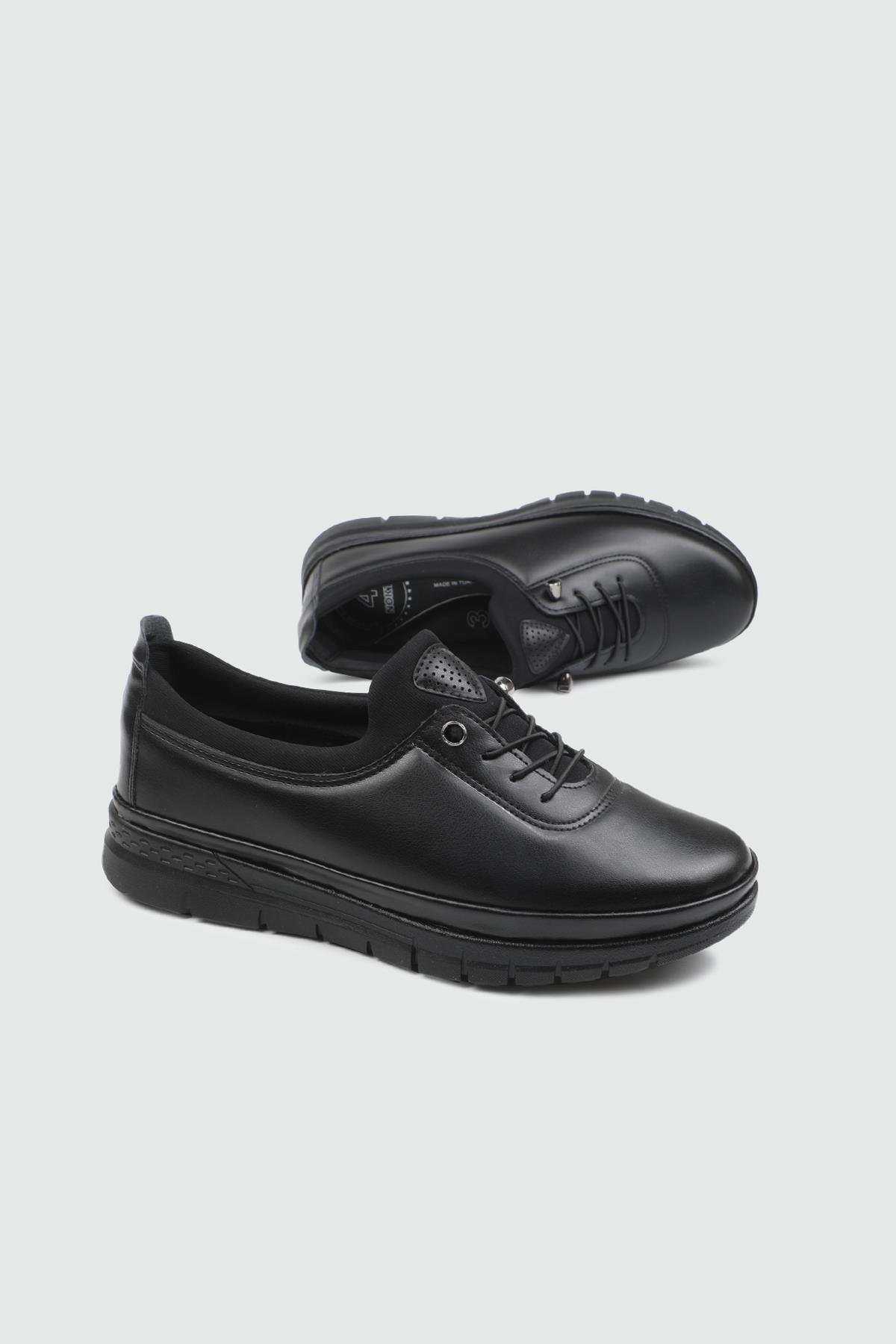 Ortapedik Taban Günlük Rahat Siyah Cilt Kadın Ayakkabı Wanetti 25-122 Kadın Günlük Ayakkabı Wanetti Wanetti 25-122 25K Termo