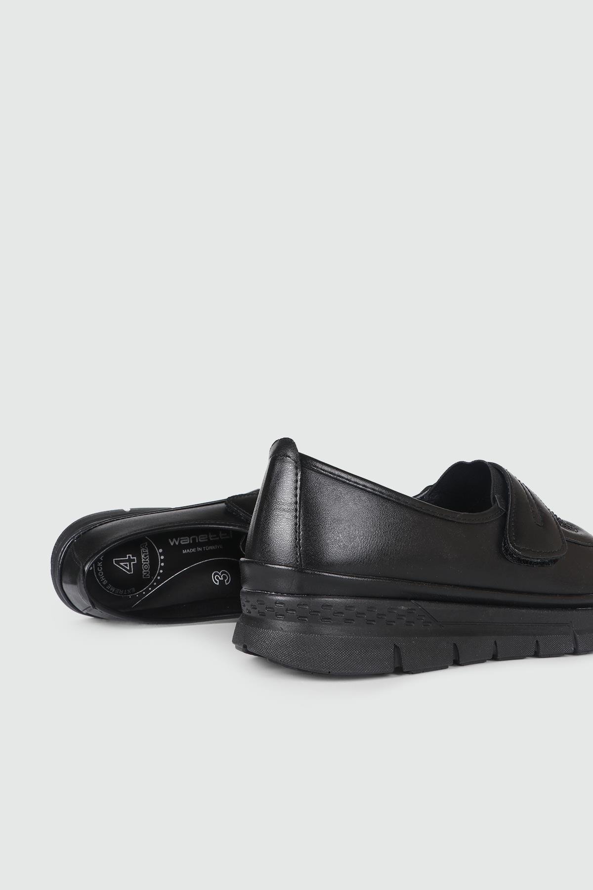 Ortapedik Taban Günlük Rahat Siyah Kadın Ayakkabı 24-124 Kadın Günlük Ayakkabı Wanetti Wanetti 24-124 ATM Kadın 24Y