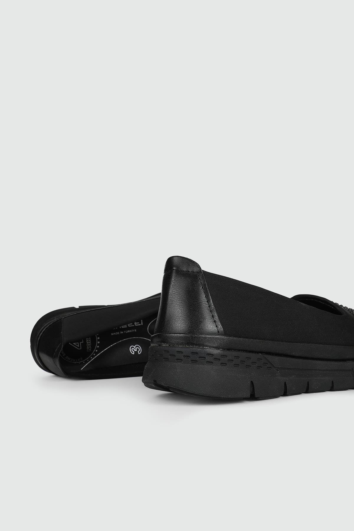 Ortapedik Taban Günlük Rahat Siyah Kadın Ayakkabı 24-118 Kadın Günlük Ayakkabı Wanetti Wanetti 24-118 ATM Kadın 24K