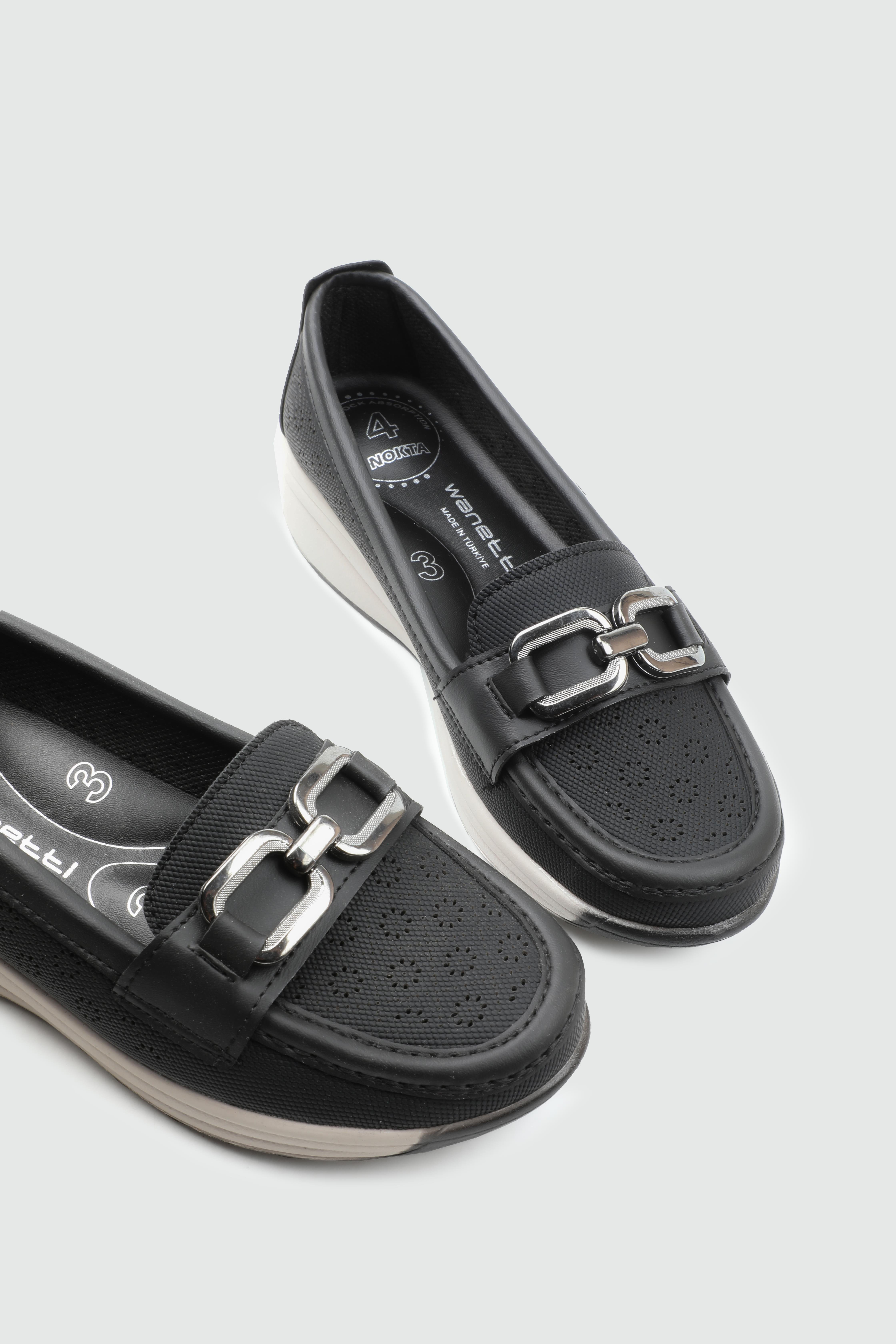 Ortapedik Taban Günlük Rahat Siyah Kot Zımbalı Kadın Ayakkabı 24-704 Kadın Günlük Ayakkabı Wanetti Wanetti 25-266 Kadın 25Y