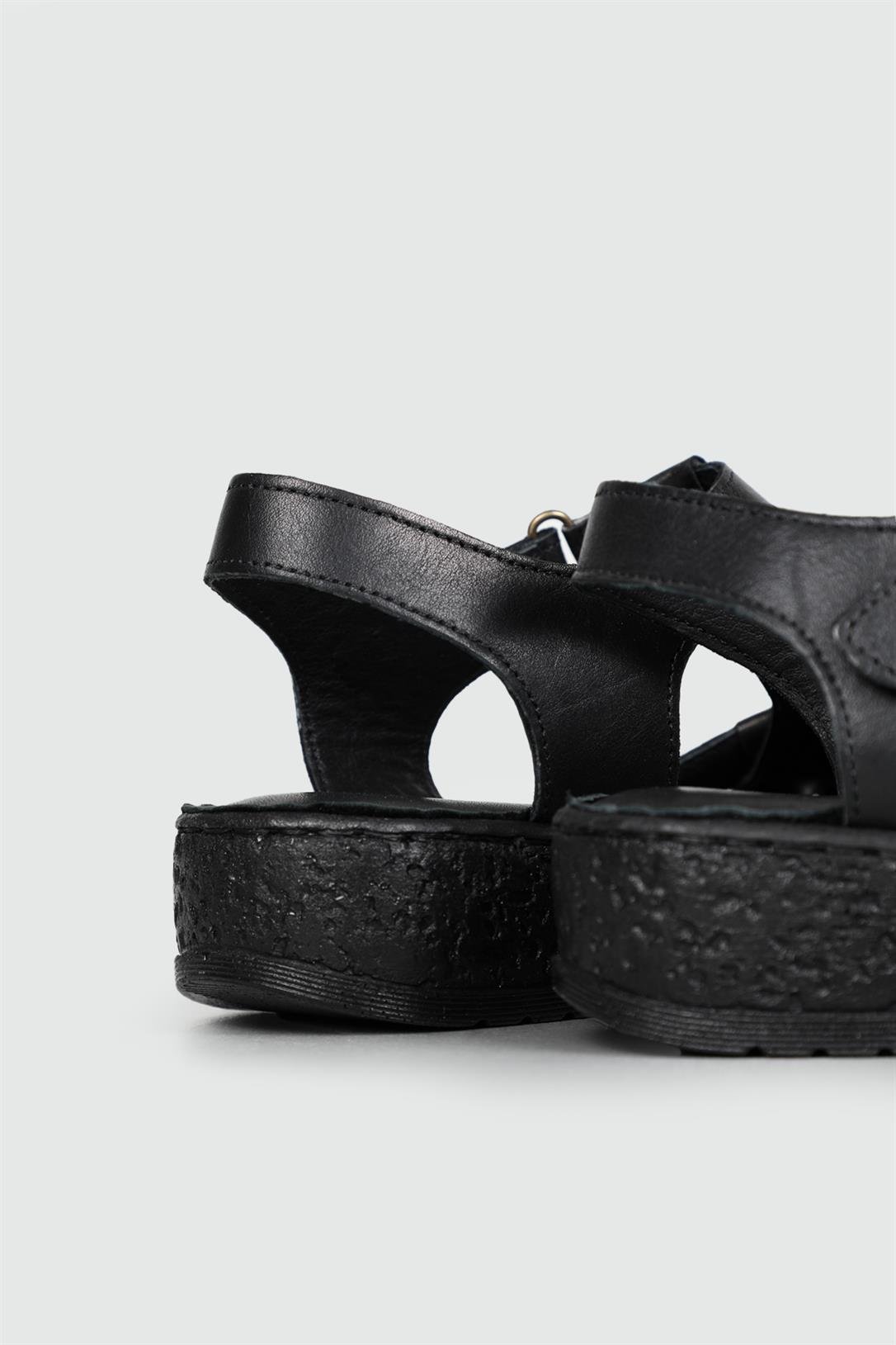 Ortopedik Taban Rahat Cırtlı Siyah Kadın Sandalet 23-D011 Kadın Düz Sandalet Carla Bella My Bella 23-D011 Deri Sandalet