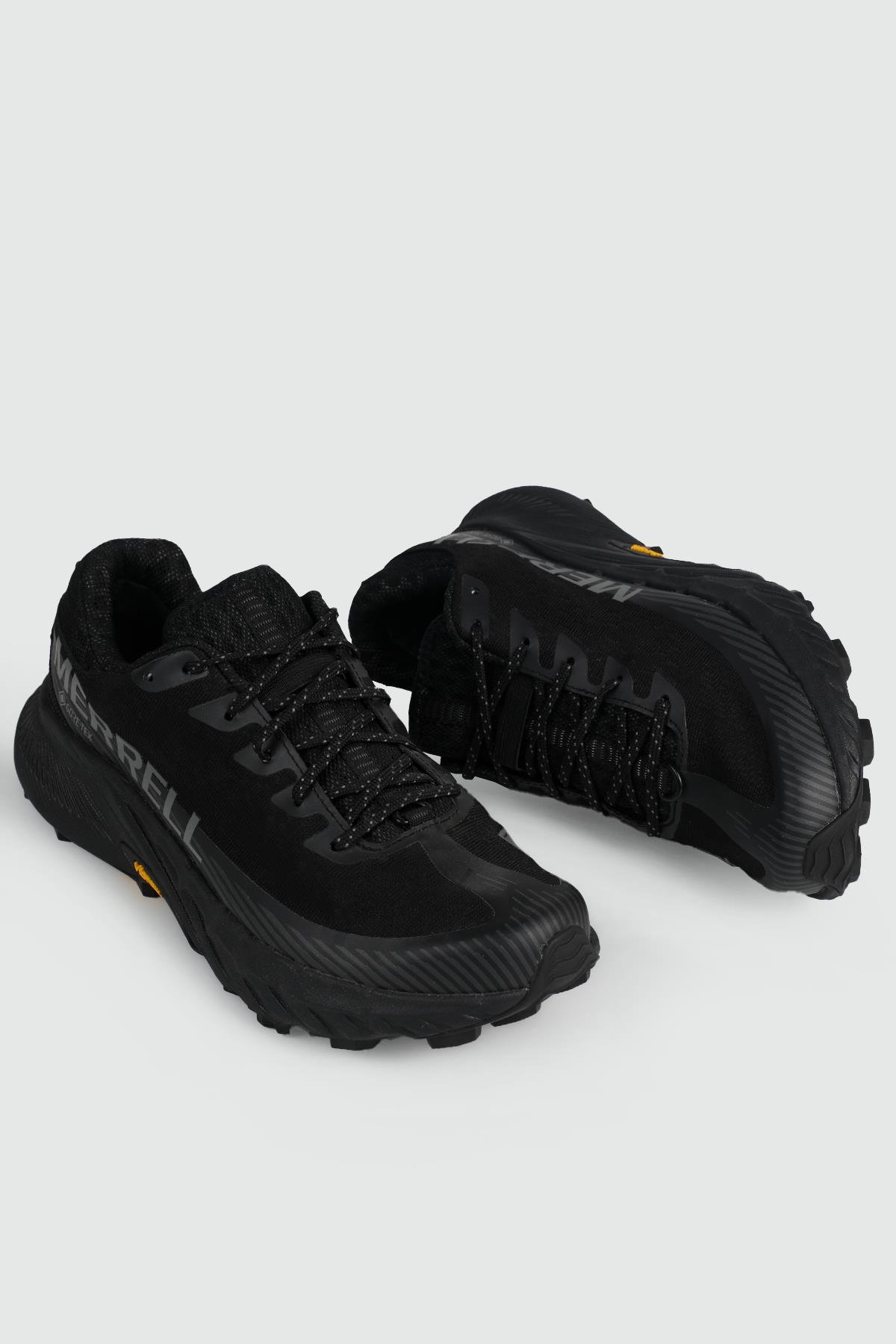 Outdoor Su Geçirmez BLACK/BLACK Erkek Spor Ayakkabı J067745 Erkek Günlük Spor Ayakkabı MERRELL J067745