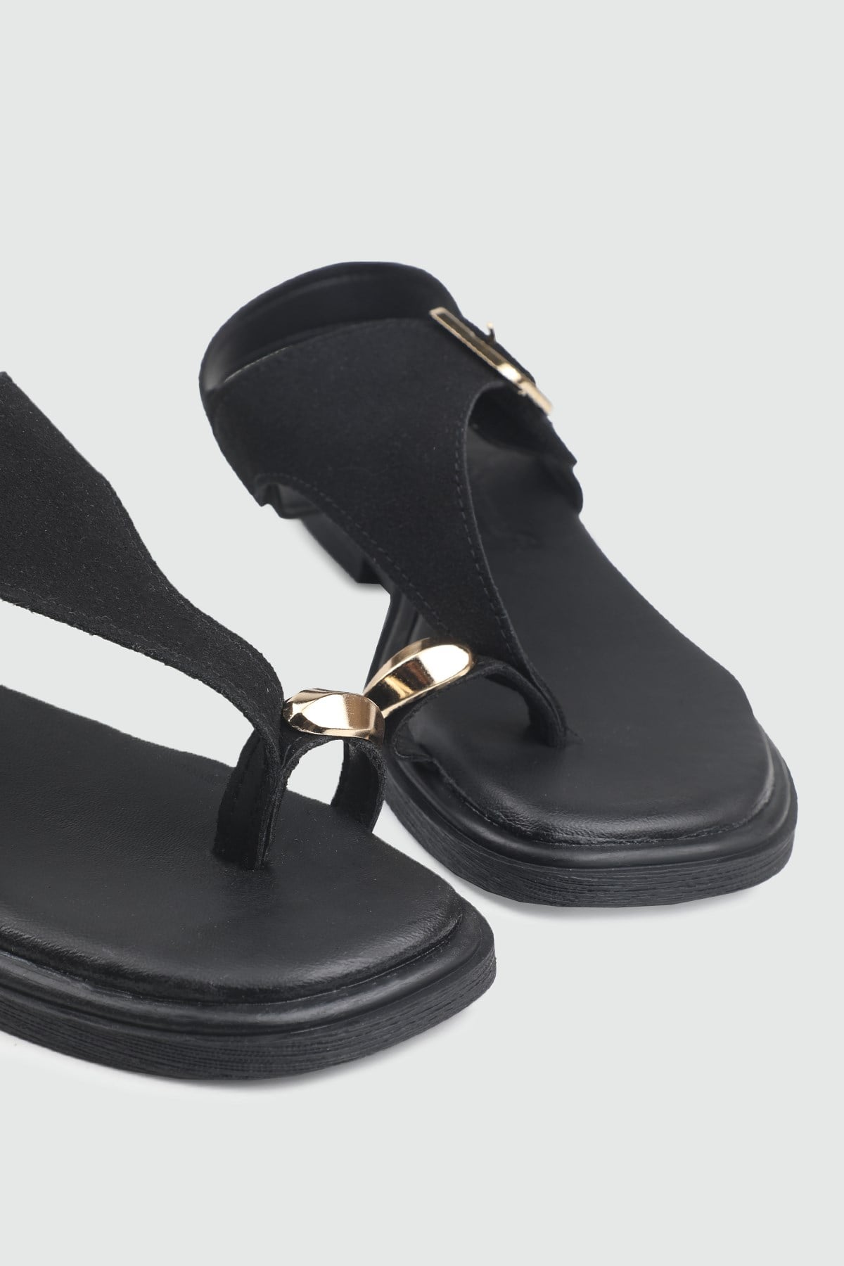 Parmak Arası Toka Detaylı Sandalet Siyah Kadın Sandalet MY BELLA DV-201 Kadın Düz Sandalet MyBella MY BELLA DV-201 Kadın 26Y
