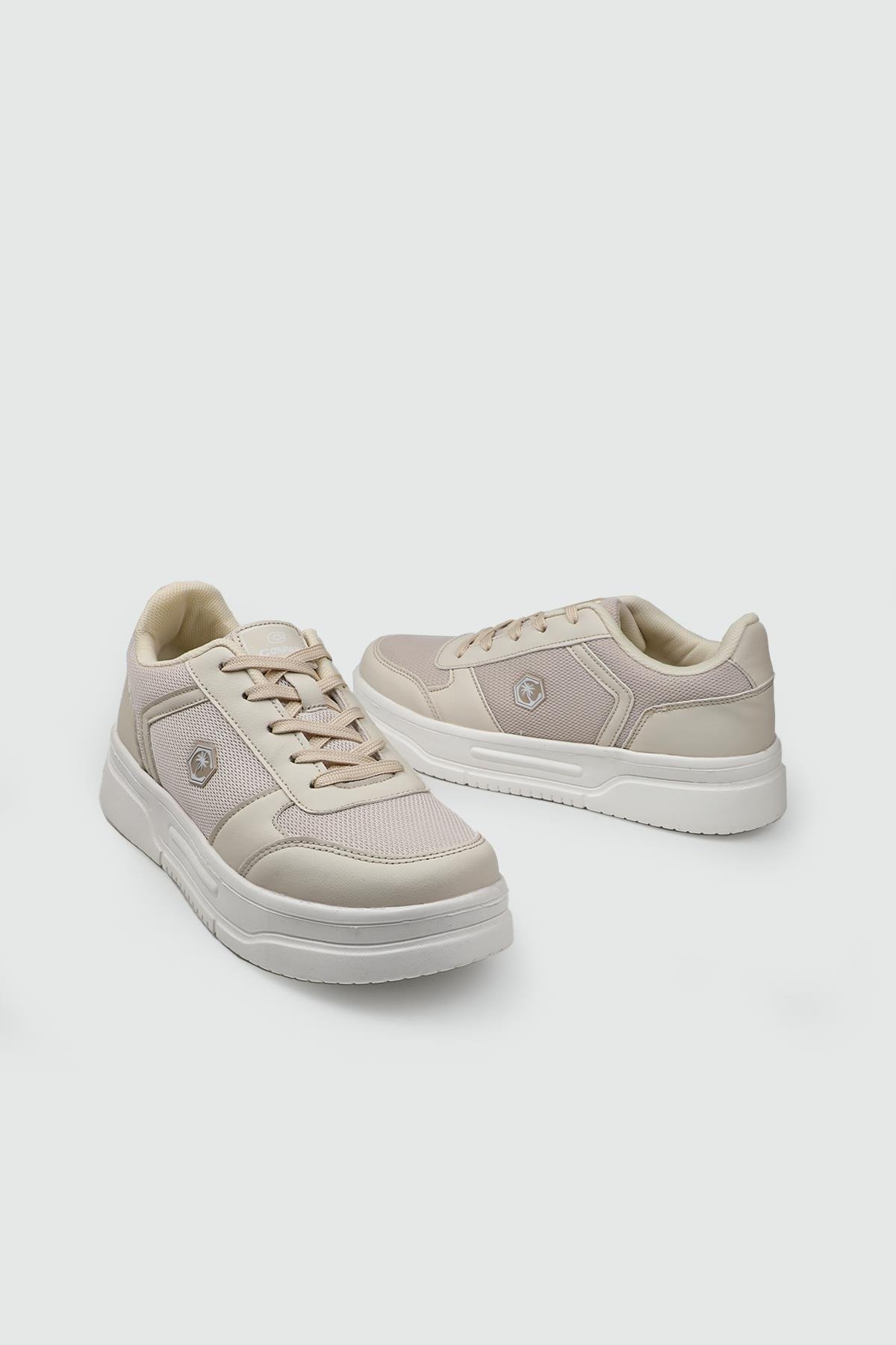Rahat Bağcıklı Sneaker Bej Beyaz Kadın Spor Ayakkabı CONPAX 5959 Kadın Günlük Ayakkabı Conpax CONPAX 25Y 5959