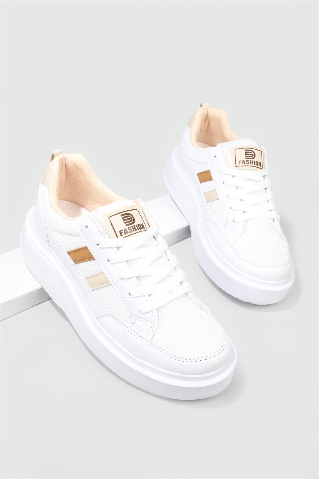 Rahat Nefes Alır Sneakers Beyaz Taba Kadın Spor Ayakkabı 151 Kadın Günlük Spor Ayakkabı Dark Step DARKSTEP 151 ZEN SPOR AYAK