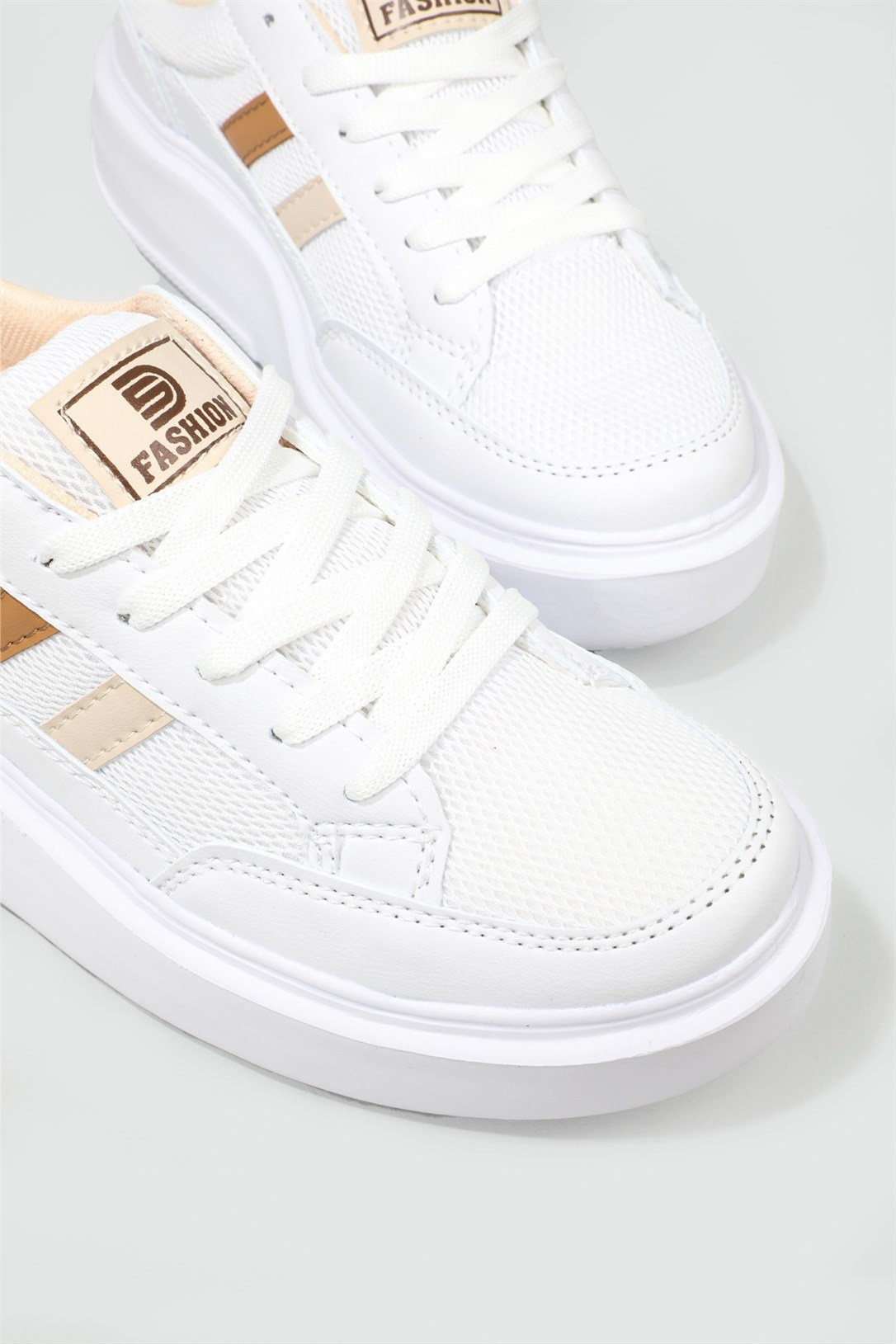 Rahat Nefes Alır Sneakers Beyaz Taba Kadın Spor Ayakkabı 151 Kadın Günlük Spor Ayakkabı Dark Step DARKSTEP 151 ZEN SPOR AYAK