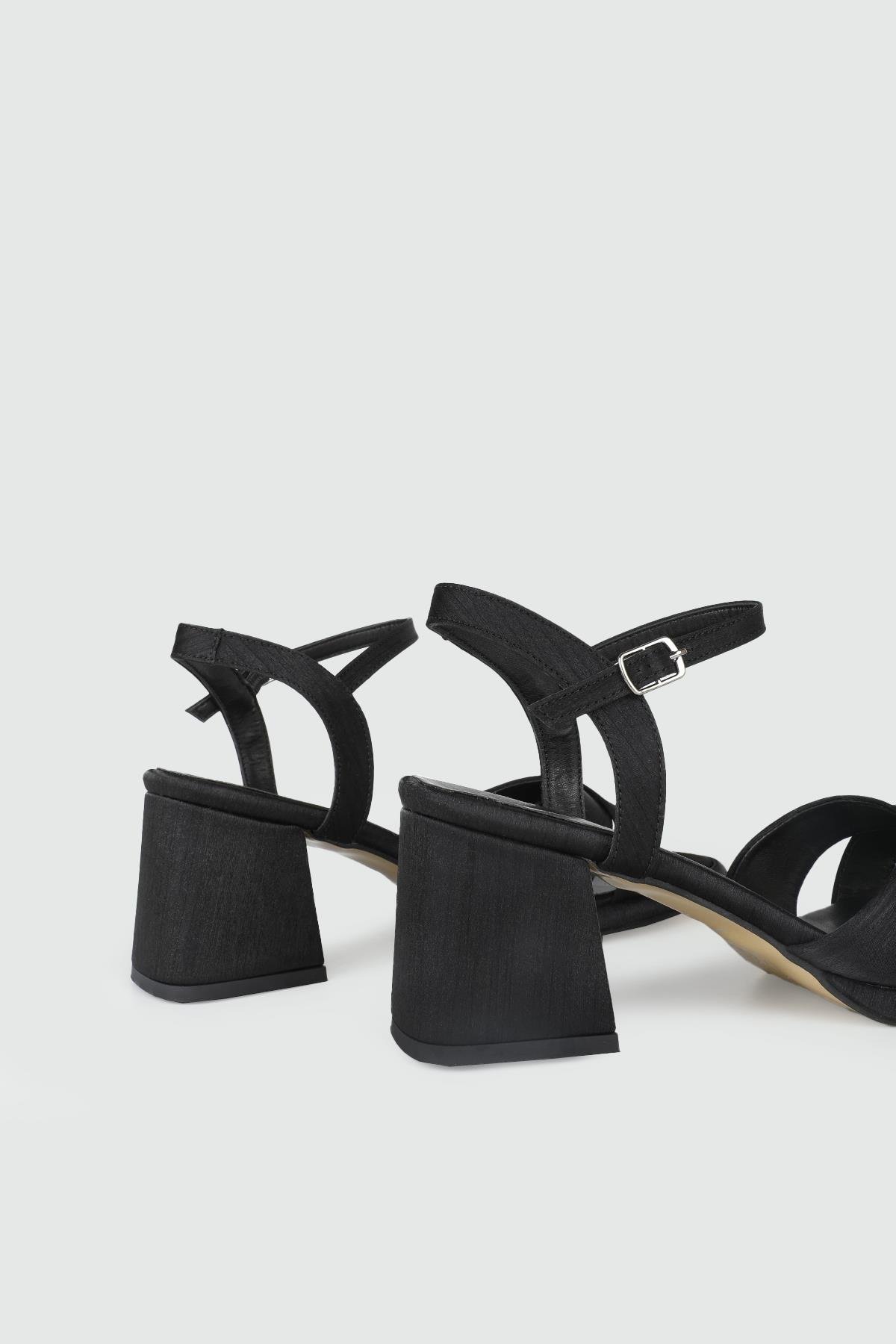 Simli Abiye Siyah Saten Kadın Ayakkabı ERB-405 Kadın Yüksek Topuklu MyBella My Bella ERB-405 Kadın 25Y