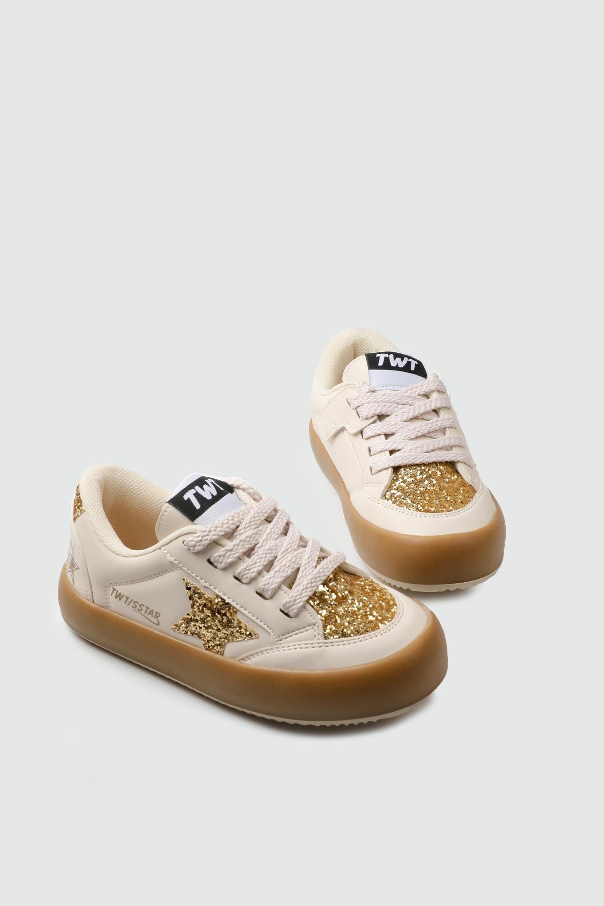 SİMLİ COCUK SPOR AYAKKABI Krem Altın Taşlı SİMLİ COCUK SPOR AYAKKABI TWİTTO 023 FİLET 25K Kategorisiz Tiwittoys TWİTTO 023 FİLET 25K
