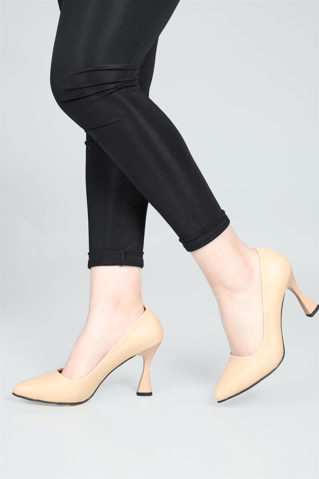 Sivri Burun 9 Cm Kadeh Topuklu Stiletto Nut Kadın Ayakkabı N-2800 Kadın Stiletto Carla Bella CARLA BELLA N-2800 Stiletto