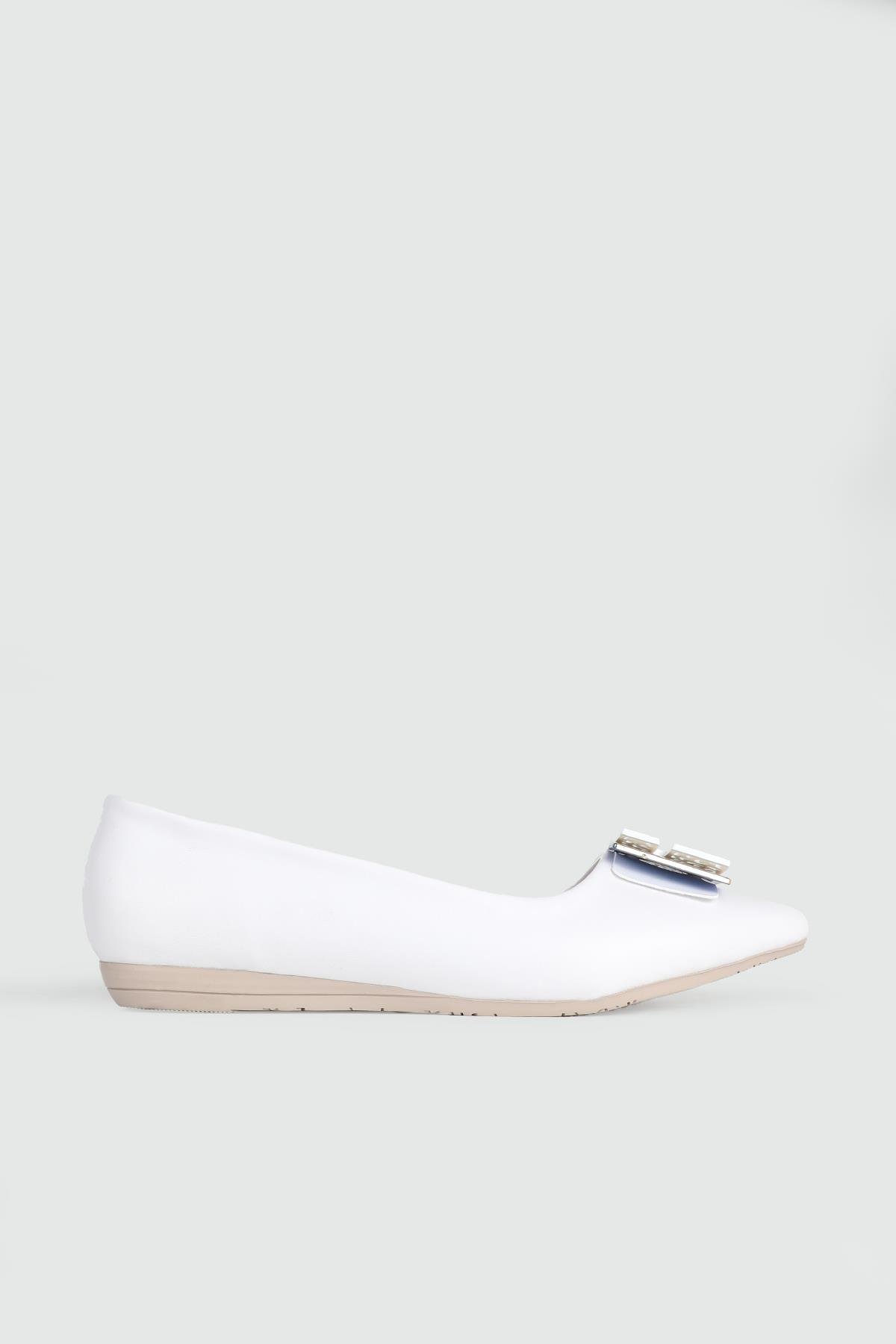Sivri Burun Arkası Açık Fiyonklu Beyaz Kadın Ayakkabı ŞM-225 Kadın Babet Carla Bella My Bella ŞM-1032 Kadın 25Y