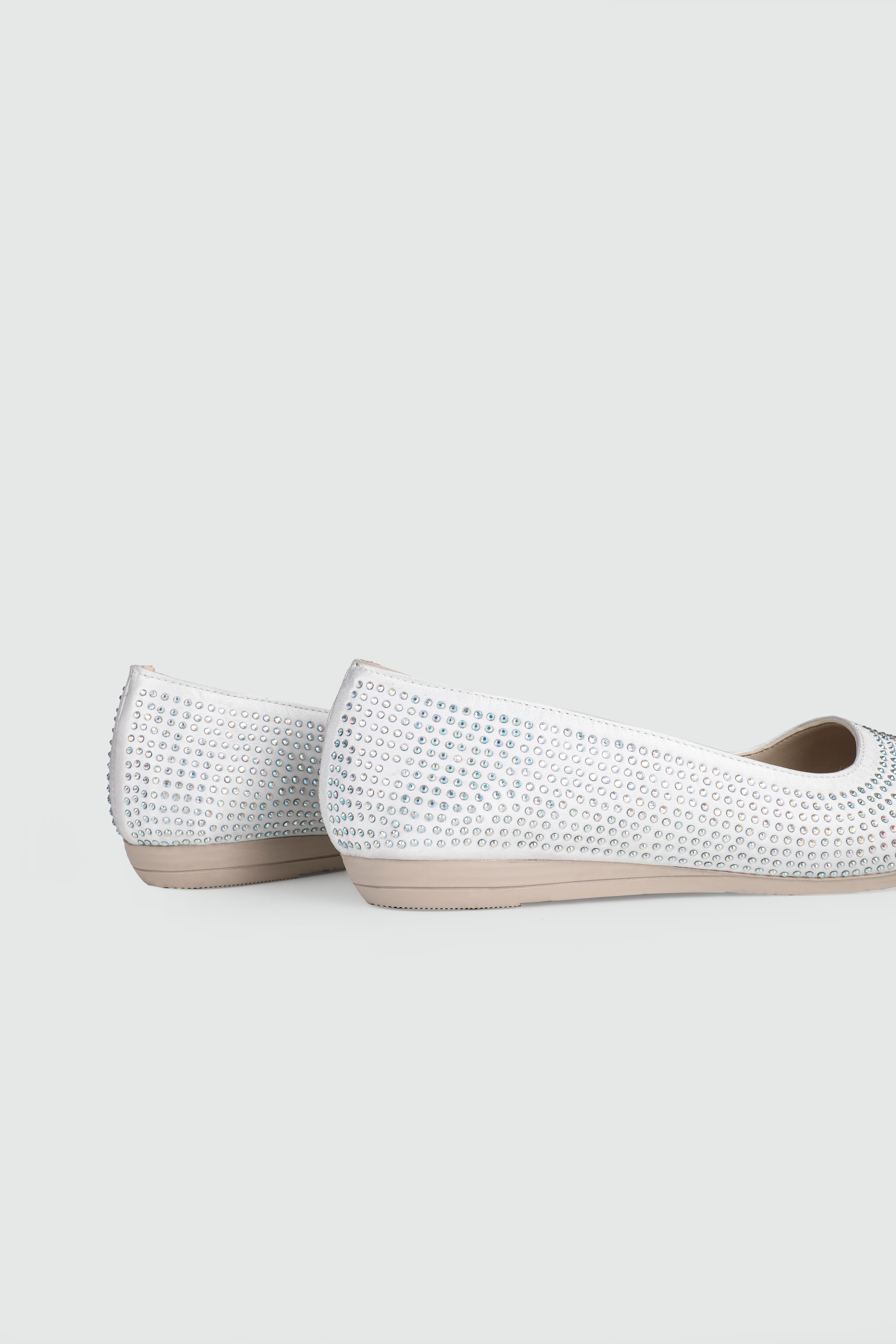 Sivri Burun Arkası Açık Fiyonklu Gümüş Kadın Ayakkabı ŞM-225 Kadın Babet Carla Bella My Bella ŞM-1060 Kadın 25Y