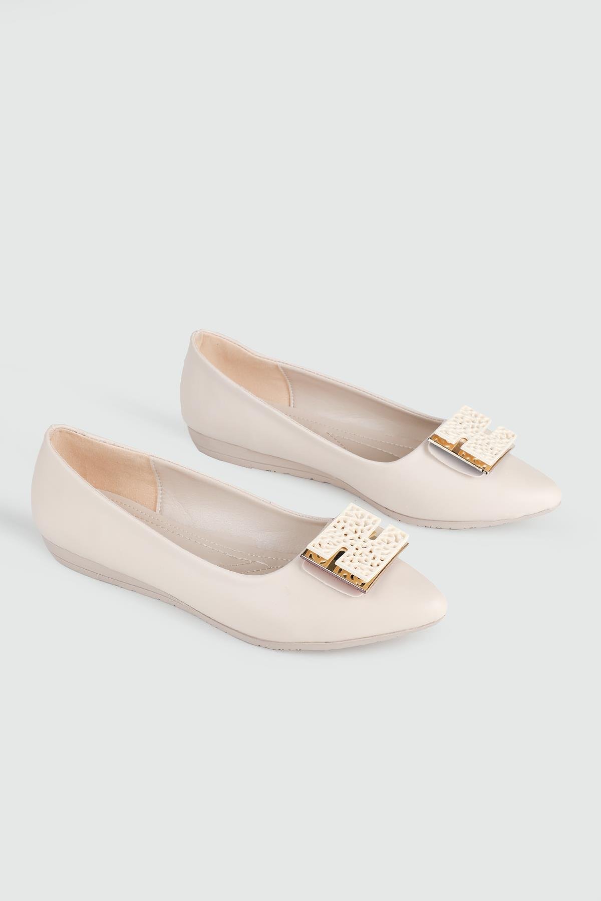 Sivri Burun Arkası Açık Fiyonklu Ten Kadın Ayakkabı ŞM-225 Kadın Babet Carla Bella My Bella ŞM-1032 Kadın 25Y