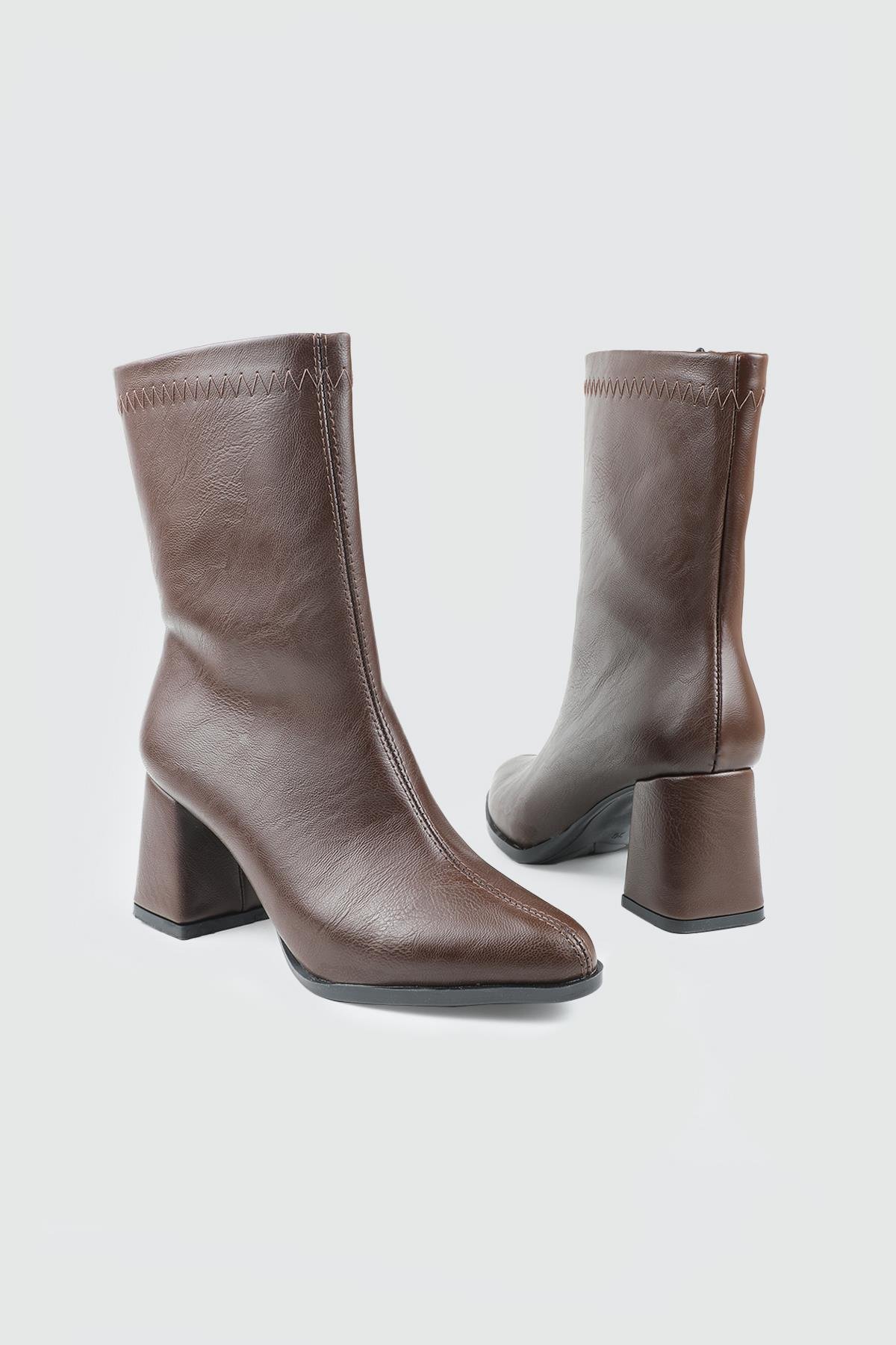 Sivri Burun Blok Topuk Kahve Klasik Kadın Bot MY BELLA AC-510 Kadın Klasik Topuklu Bot MyBella MY BELLA AC-510 Kadın 25K