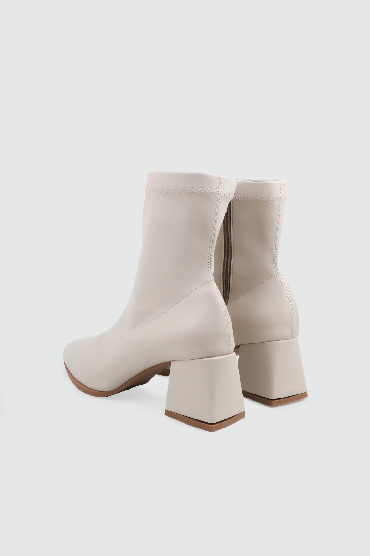 Sivri Burun KT Kadın Bot Bej Fermuarlı Sivri Burun Kare Topuklu Günlük Bot MY BELLA LPA-201 Kadın Günlük Conford Bot MyBella MY BELLA LPA-201 Kadın 25K