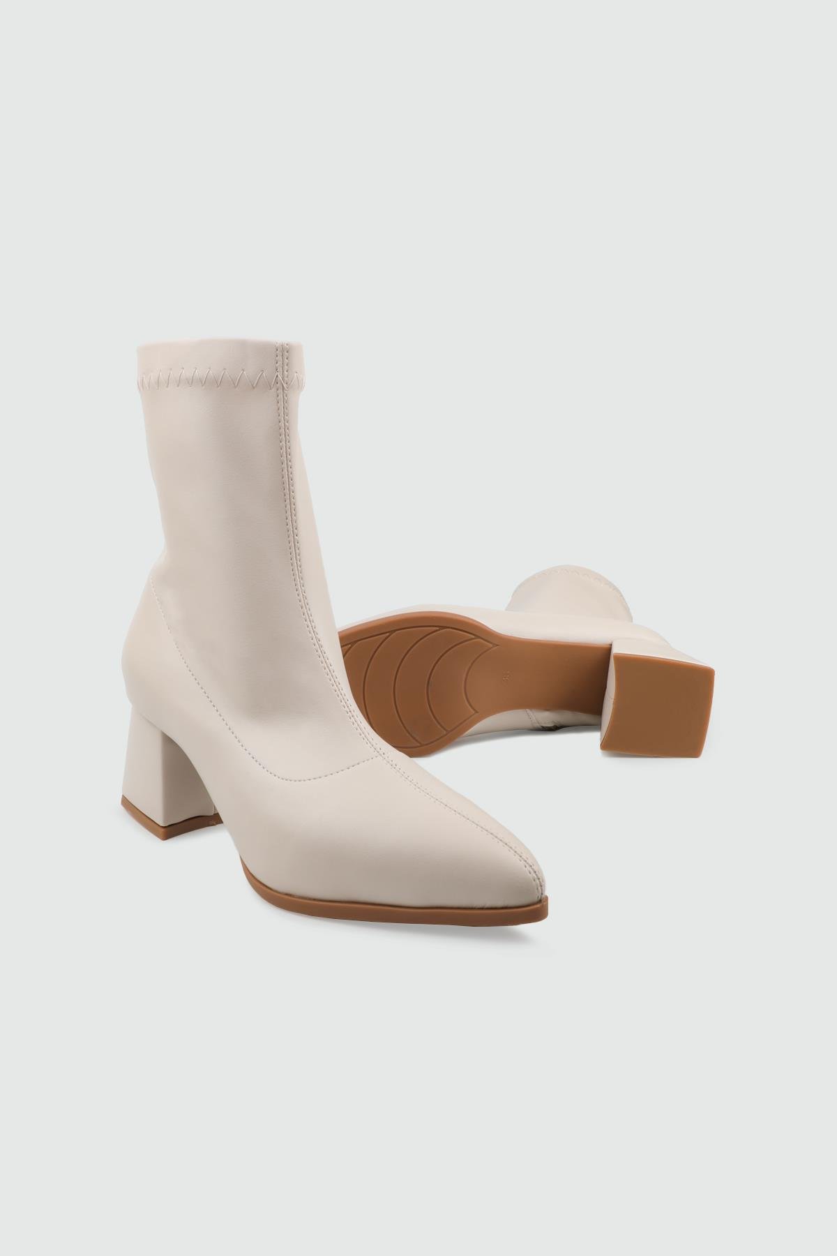 Sivri Burun KT Kadın Bot Bej Fermuarlı Sivri Burun Kare Topuklu Günlük Bot MY BELLA LPA-201 Kadın Günlük Conford Bot MyBella MY BELLA LPA-201 Kadın 25K