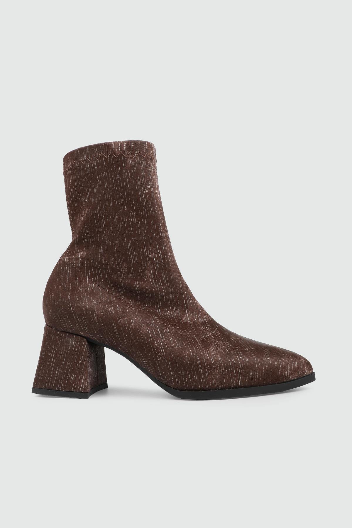 Sivri Burun KT Kadın Bot Kahve Kot Fermuarlı Sivri Burun Kare Topuklu Günlük Bot MY BELLA LPA-201 Kadın Günlük Conford Bot MyBella MY BELLA LPA-201 Kadın 25K