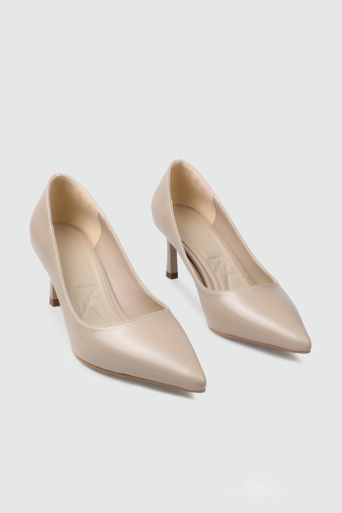 Sivri Burun Stiletto Krem Kırışık Rugan Kadın Ayakkabı WST-70 Kadın Stiletto Carla Bella My Bella WST-70 Kadın 25K