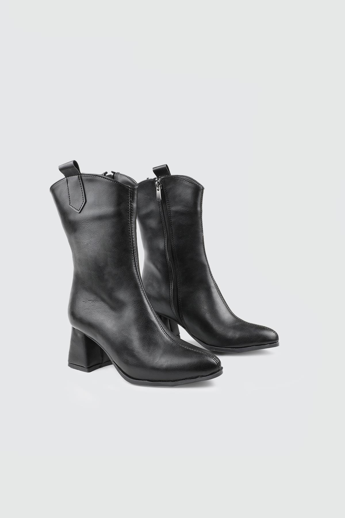 Sivri Burunlu Blok Topuklu Siyah Fermuarlı Günlük Kadın Bot MY BELLA TU-201 Kadın Klasik Topuklu Bot MyBella MY BELLA TU-201 KADIN 25K