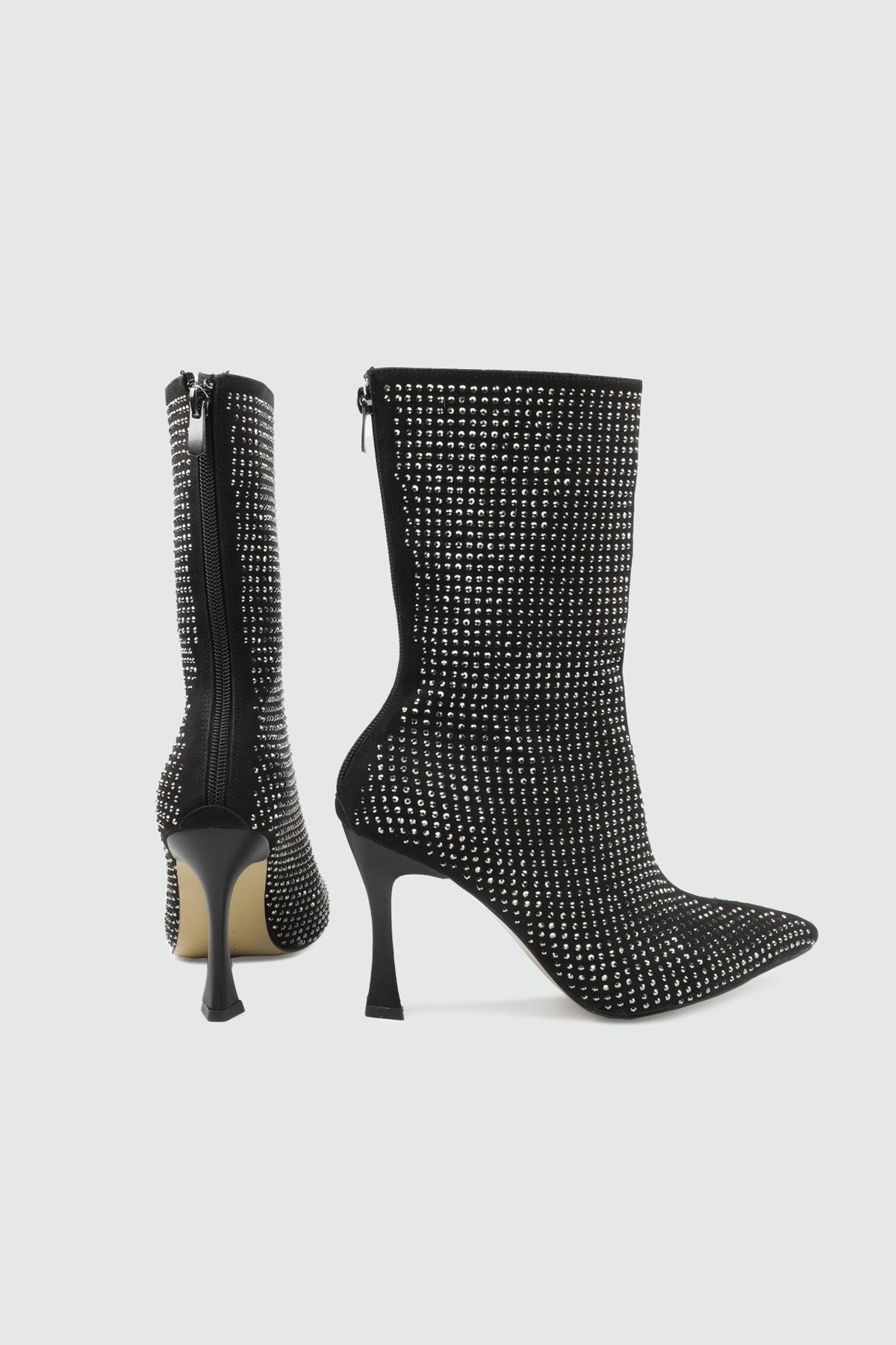 Siyah Beyaz Taşlı Topuklu Bot Siyah Beyaz Taşlı Kadın Ayakkabı My Bella YÇ-2018 Kadın Klasik Topuklu Bot MyBella My Bella YÇ-2018 Kadın 25K