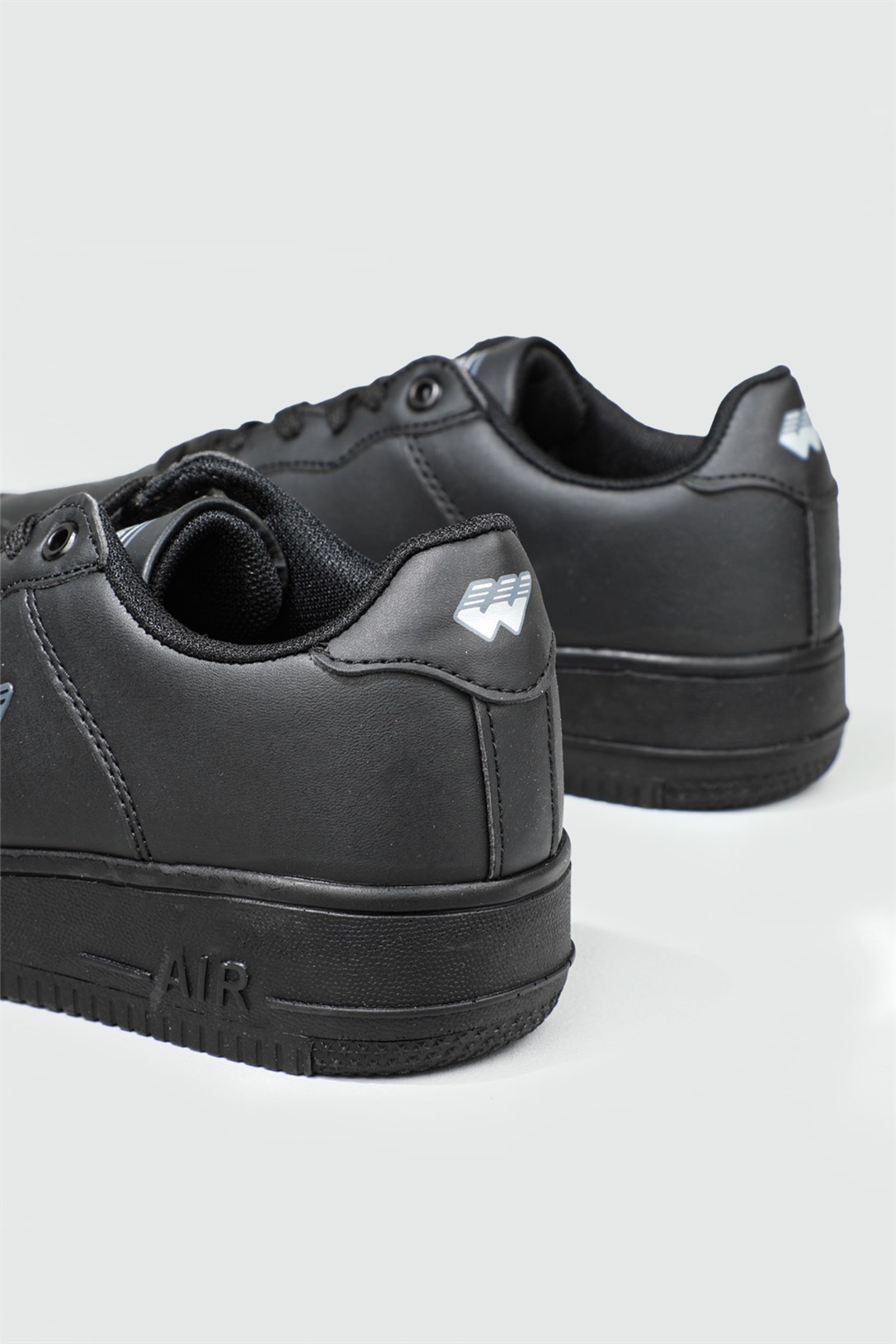 Sneakers Siyah Füme Unisex Spor Ayakkabı 1787 Unisex Sneaker Wickers WİCKERS 1787 UNİSEX CİLT SPOR