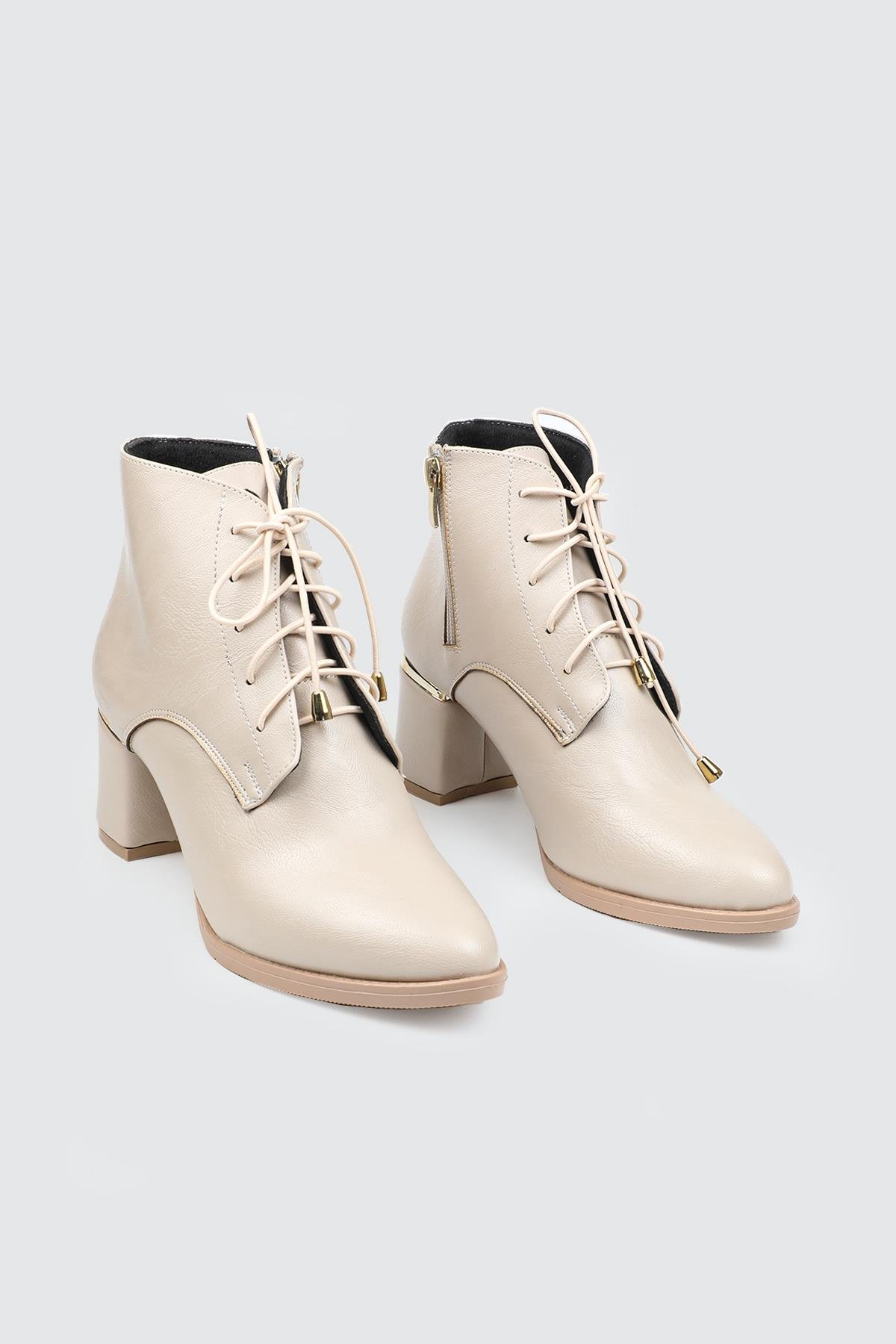 Tokalı Üç Biyeli Bej Kadın Ayakkabı MY BELLA KH-024 Kadın 25K Kadın Günlük Ayakkabı MyBella MY BELLA KH-024 Kadın 25K