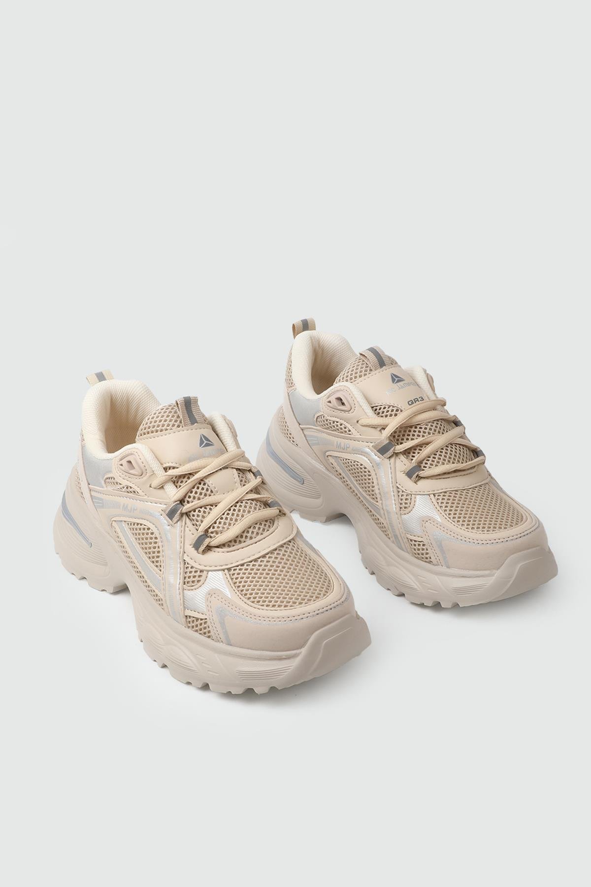 Yüksek Taban Bağcıklı Bej Kadın Spor Ayakkabı MC JAMPER 2323 Kadın Günlük Spor Ayakkabı Jamper MC JAMPER 25Y 2323 ZEN SPOR