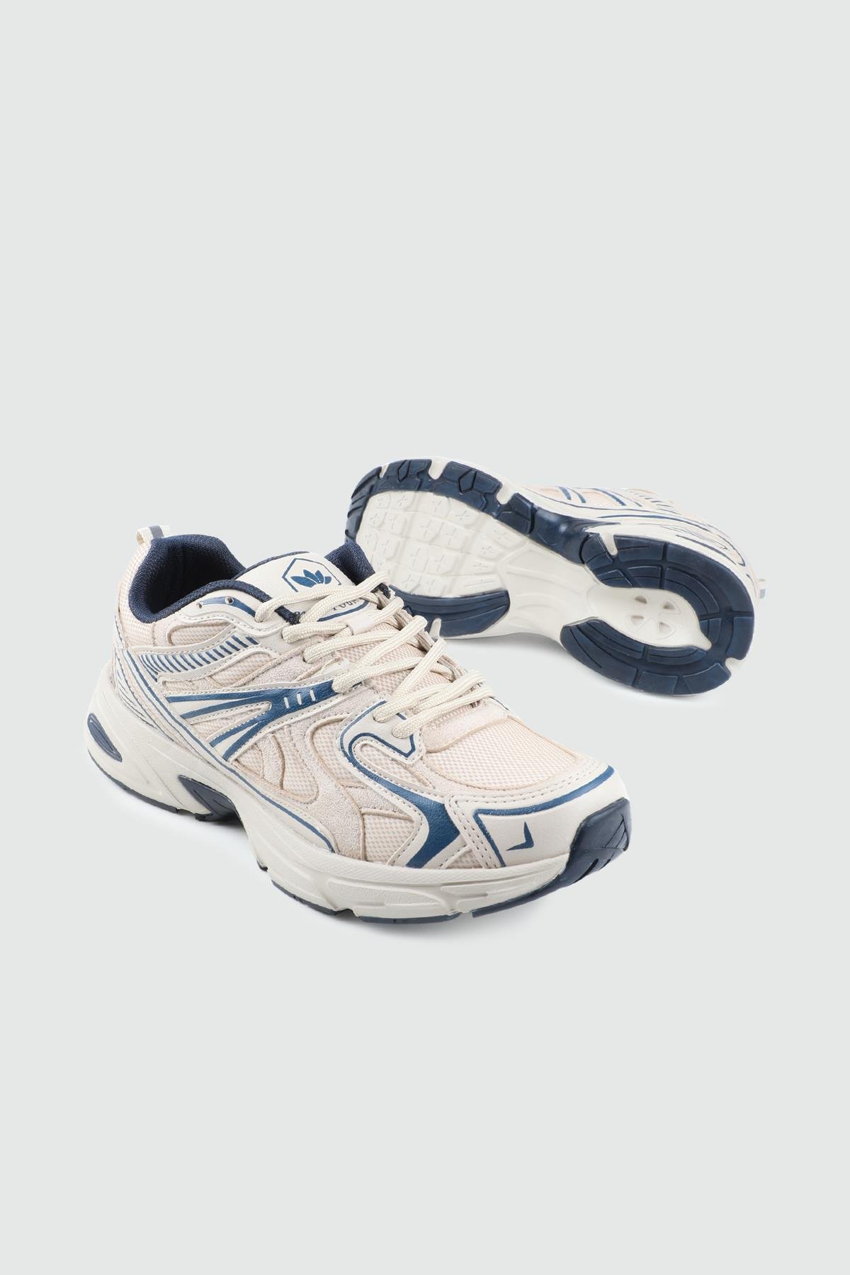 Yüksek Tabanlı Rahat Nefes Alır Bej Laci Kadın Spor Ayakkabı FLET 359 CİLT KADIN 25K Kadın Günlük Spor Ayakkabı FLET FLET 359 CİLT KADIN 25K