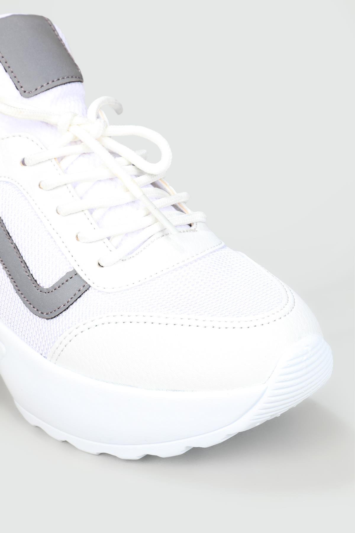 Yüksek Tabanlı Rahat Nefes Alır Beyaz Kadın Spor Ayakkabı 121 Kadın Günlük Spor Ayakkabı FLET FLET 121 Spor 22Y