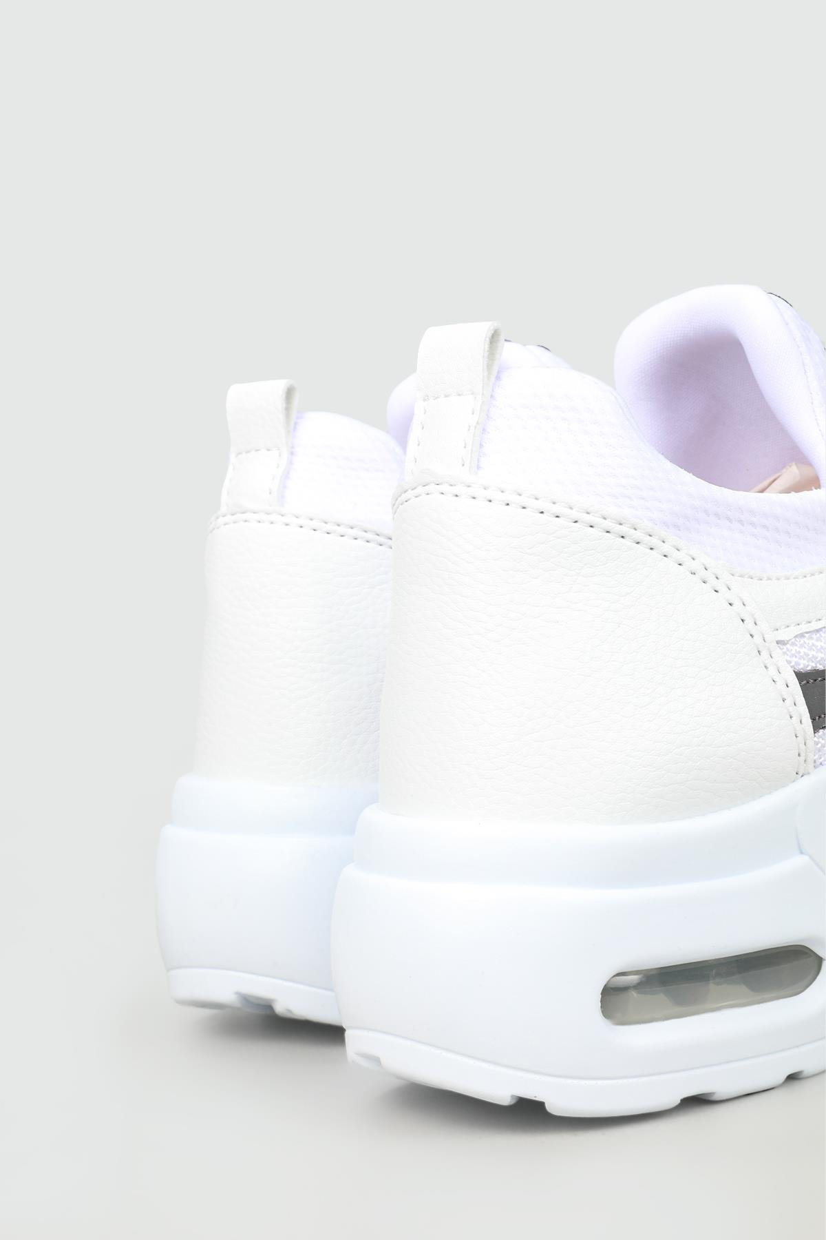 Yüksek Tabanlı Rahat Nefes Alır Beyaz Kadın Spor Ayakkabı 121 Kadın Günlük Spor Ayakkabı FLET FLET 121 Spor 22Y