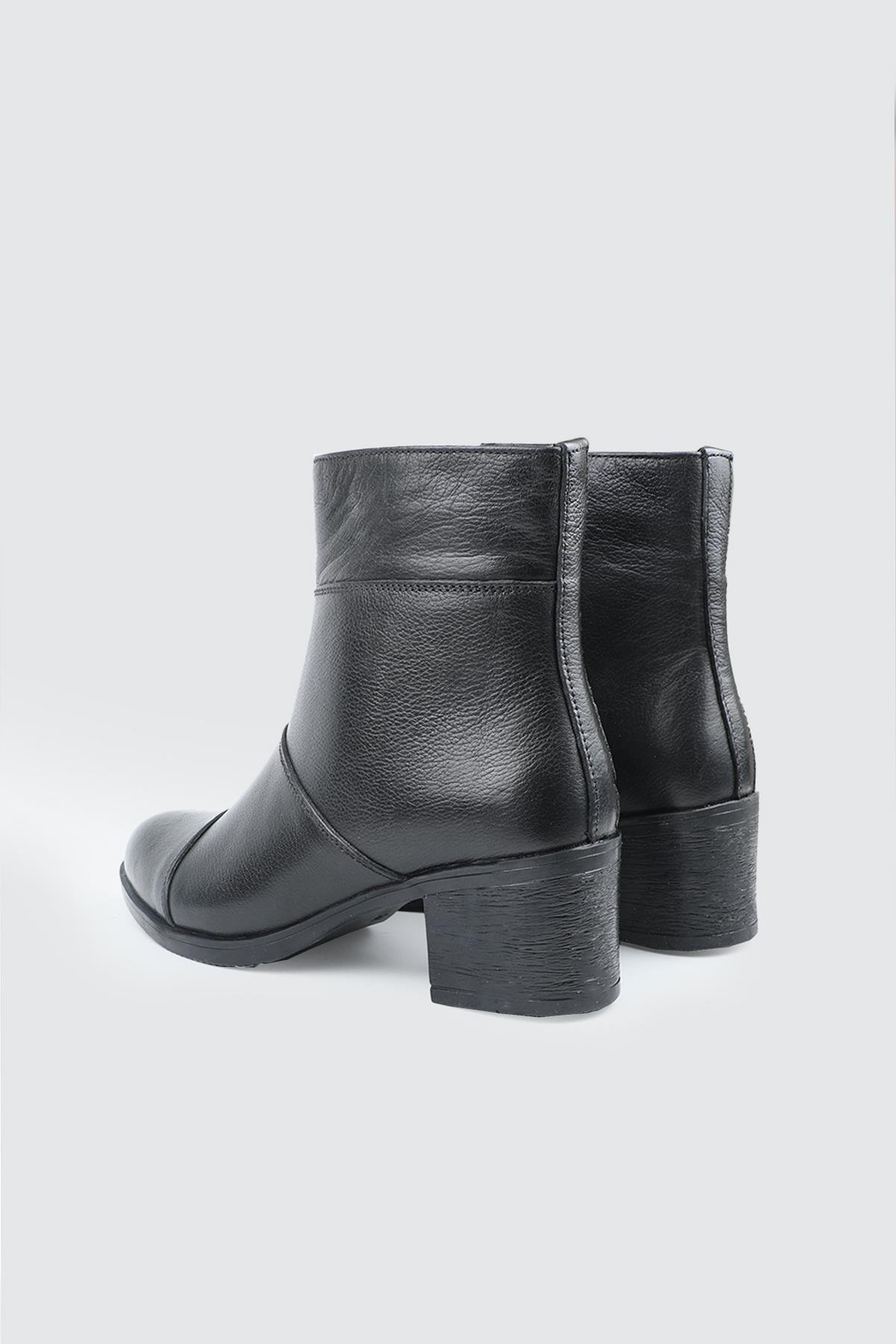 Yüksek Topuklu Kaydırmaz Günlük Confort Siyah King Deri Çizgi Detaylı Kadın Deri Bot MYBL024-11 Kadın Günlük Conford Bot MyBella MY BELLA 027-017 Kadın 25K