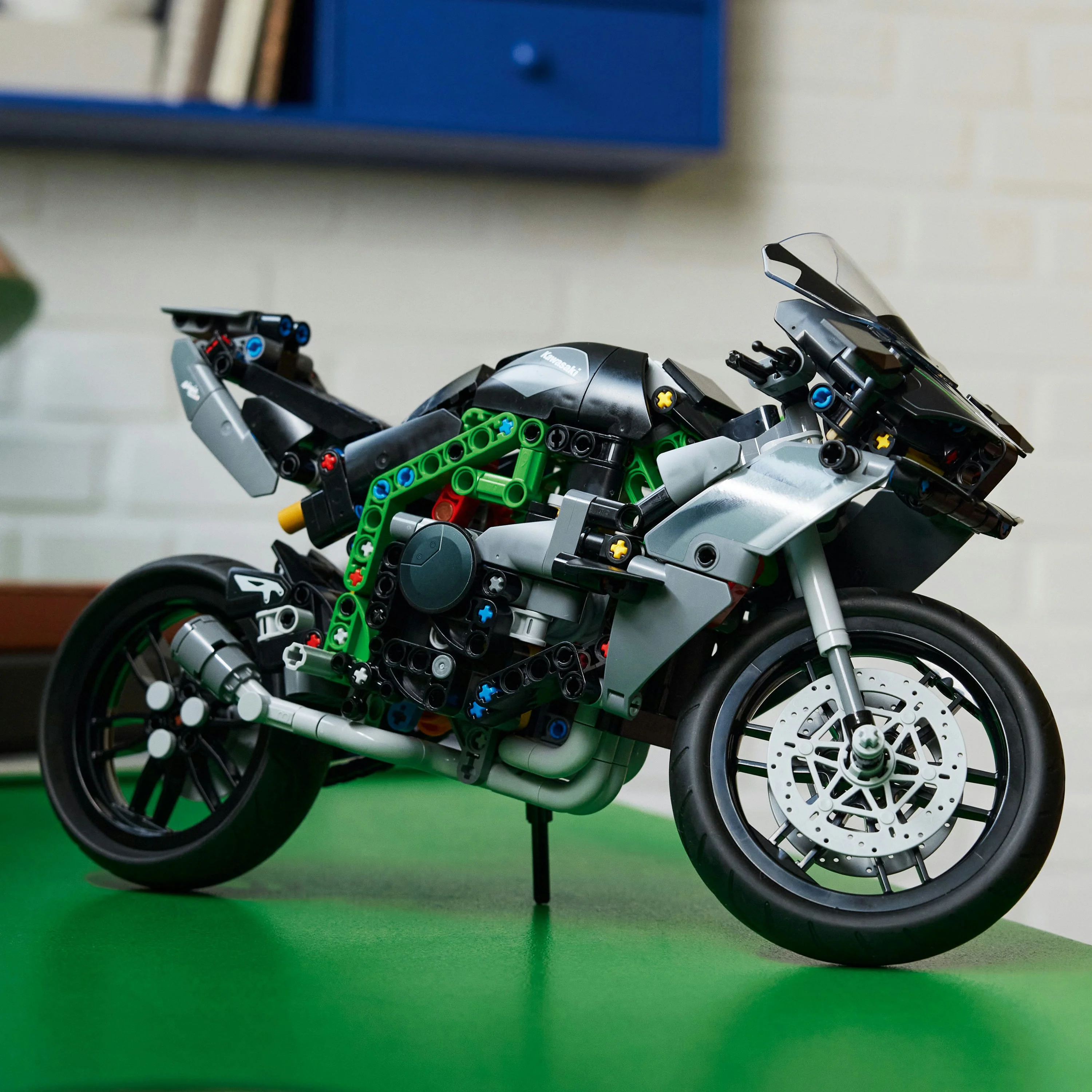 LEGO TECHNIC KAWASAKI NINJA H2R MOTOSIKLET 42170 Diğer LMT42170