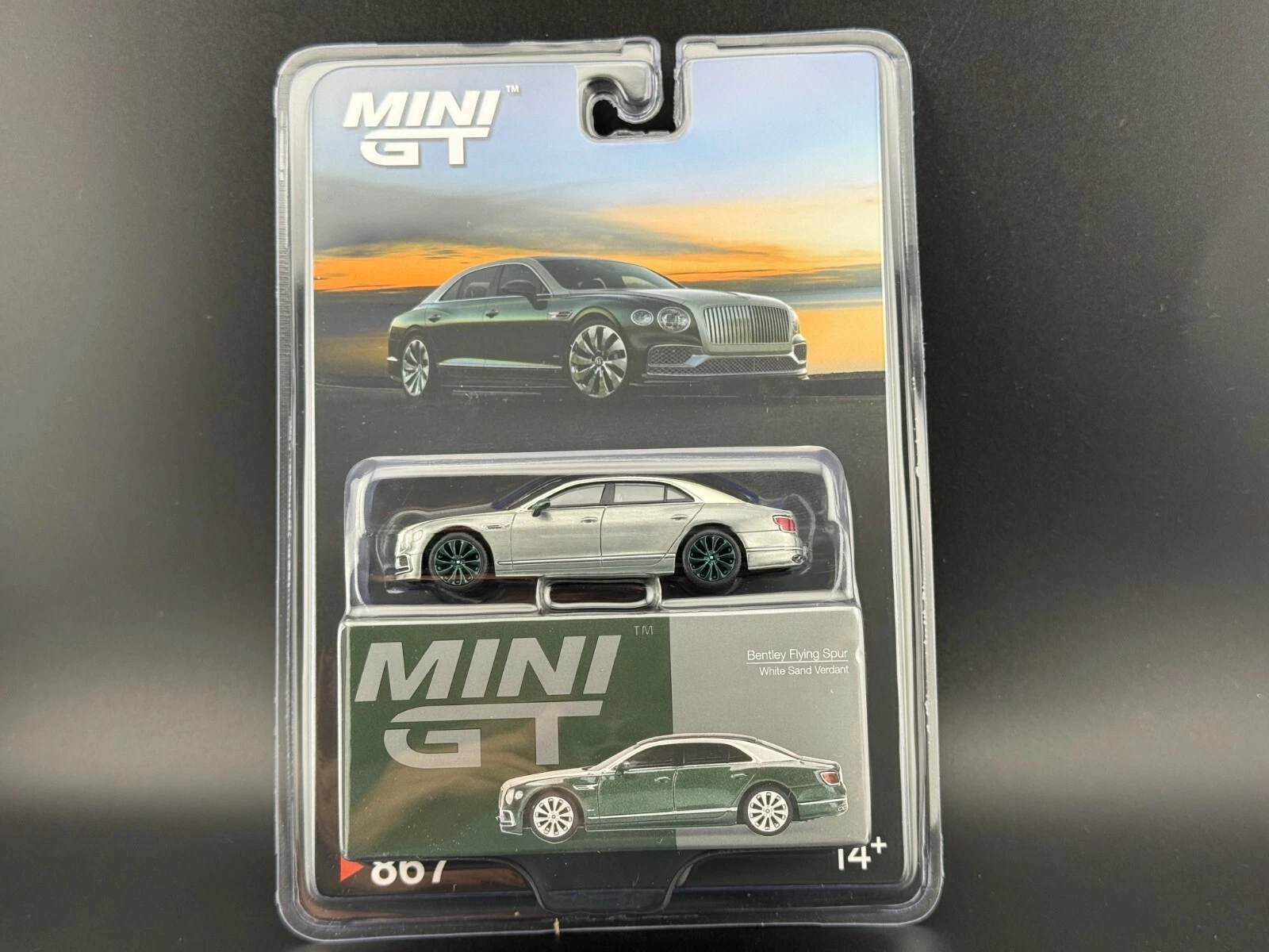 MINI GT 1:64 BENTLEY FLYING SPUR WHITE SAND VERDANT MGT00867 Diğer MGT00867