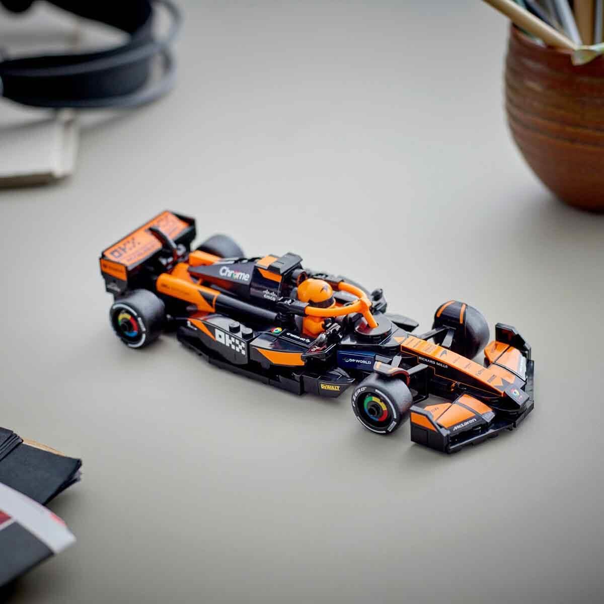 LEGO SPEED CHAMPIONS MCLAREN F1 TEAM MCL38 YARIS ARABASI 77251 Diğer LSR77251
