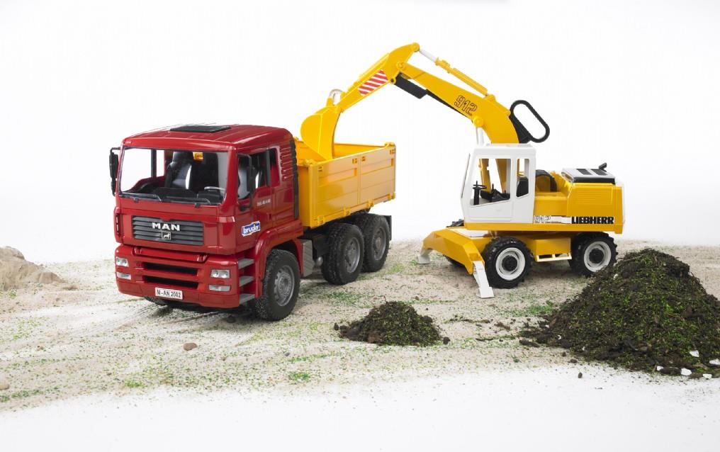 BRUDER MAN DAMPERLI KAMYON VE LIEBHERR EKSKAVATOR 02751 Diğer BR02751