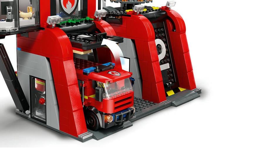 LEGO CITY ITFAIYE KAMYONLU ITFAIYE MERKEZI 60414 Diğer LSC60414