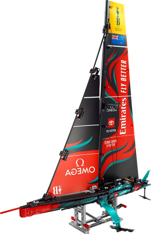 LEGO TECHNIC EMIRATES TEAM NEW ZEALAND AC75 YAT 42174 Diğer LMT42174