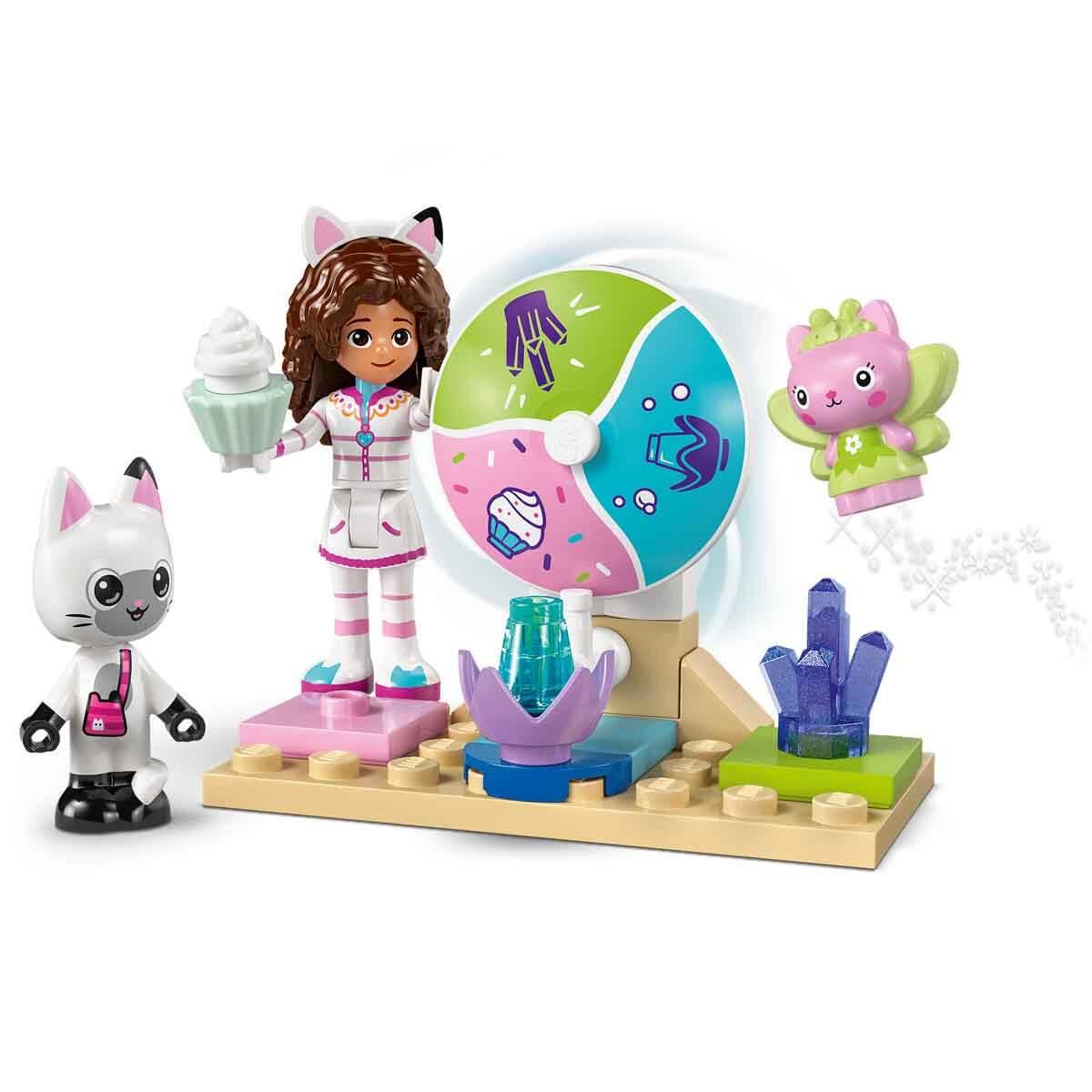 LEGO GABBY’S DOLLHOUSE TATLI SEKERLEME DAGI VE KEDI BAHCESI 11205 Diğer LEJ11205