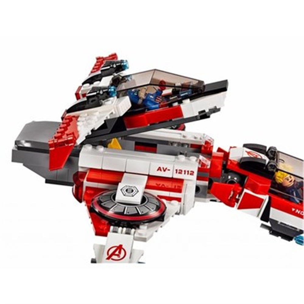 LEGO SUPER HEROES AVENJET SPACE MISSION