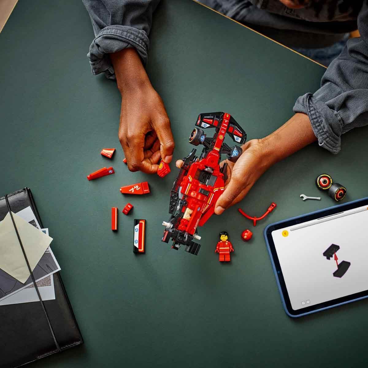 LEGO SPEED CHAMPIONS FERRARI SF-24 F1 YARIS ARABASI 77242 Diğer LSR77242