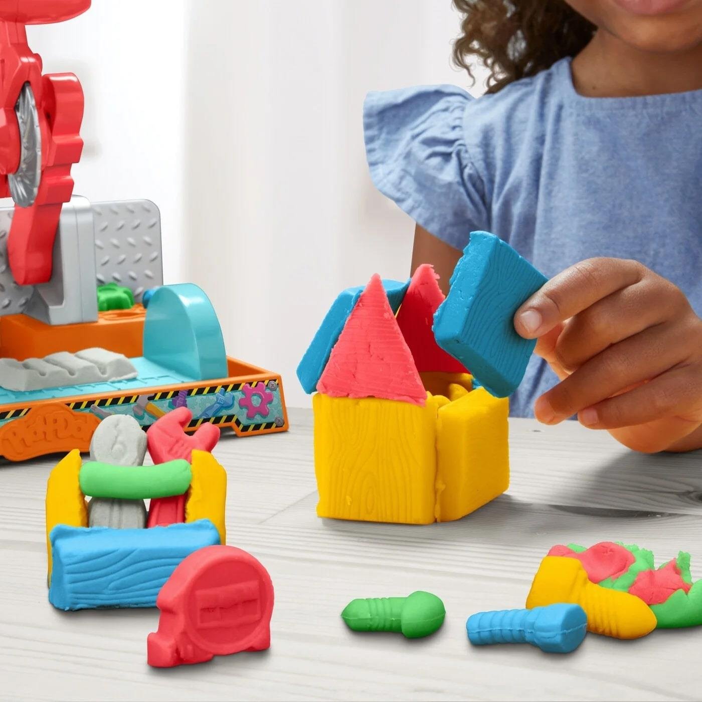 PLAY DOH DAMGA VE TESTERE ALETI TEZGAHI F9141 Diğer F9141
