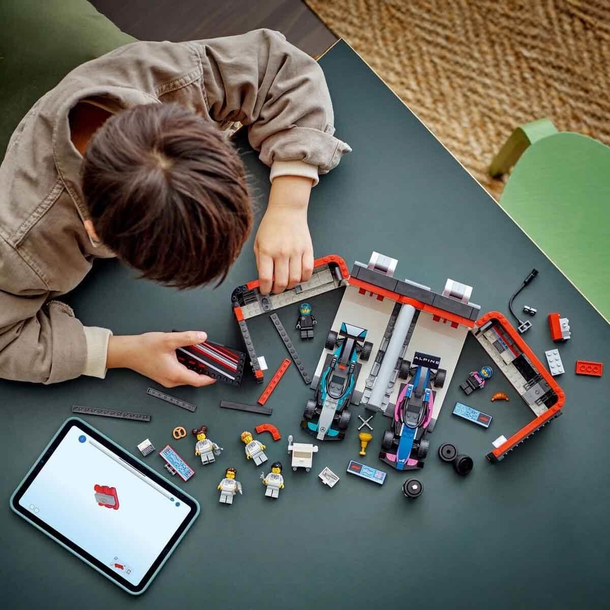 LEGO CITY F1 GARAJI VE MERCEDES AMG VE ALPINE ARABALARI 60444 Diğer LSC60444