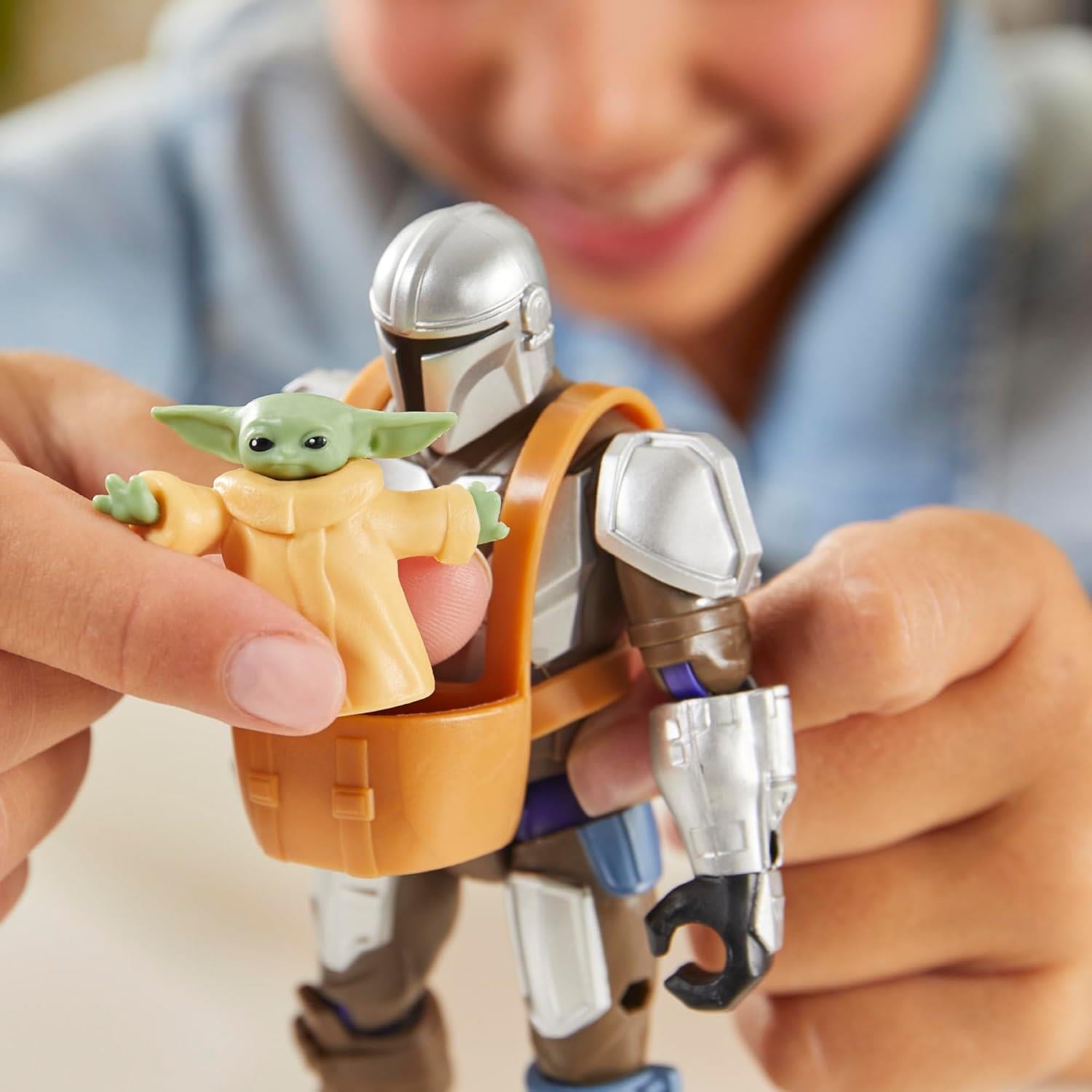 STAR WARS MIXMASHERS DELUXE FIGUR THE MANDALORIAN & GROGU F9481-G0300 Diğer G0300